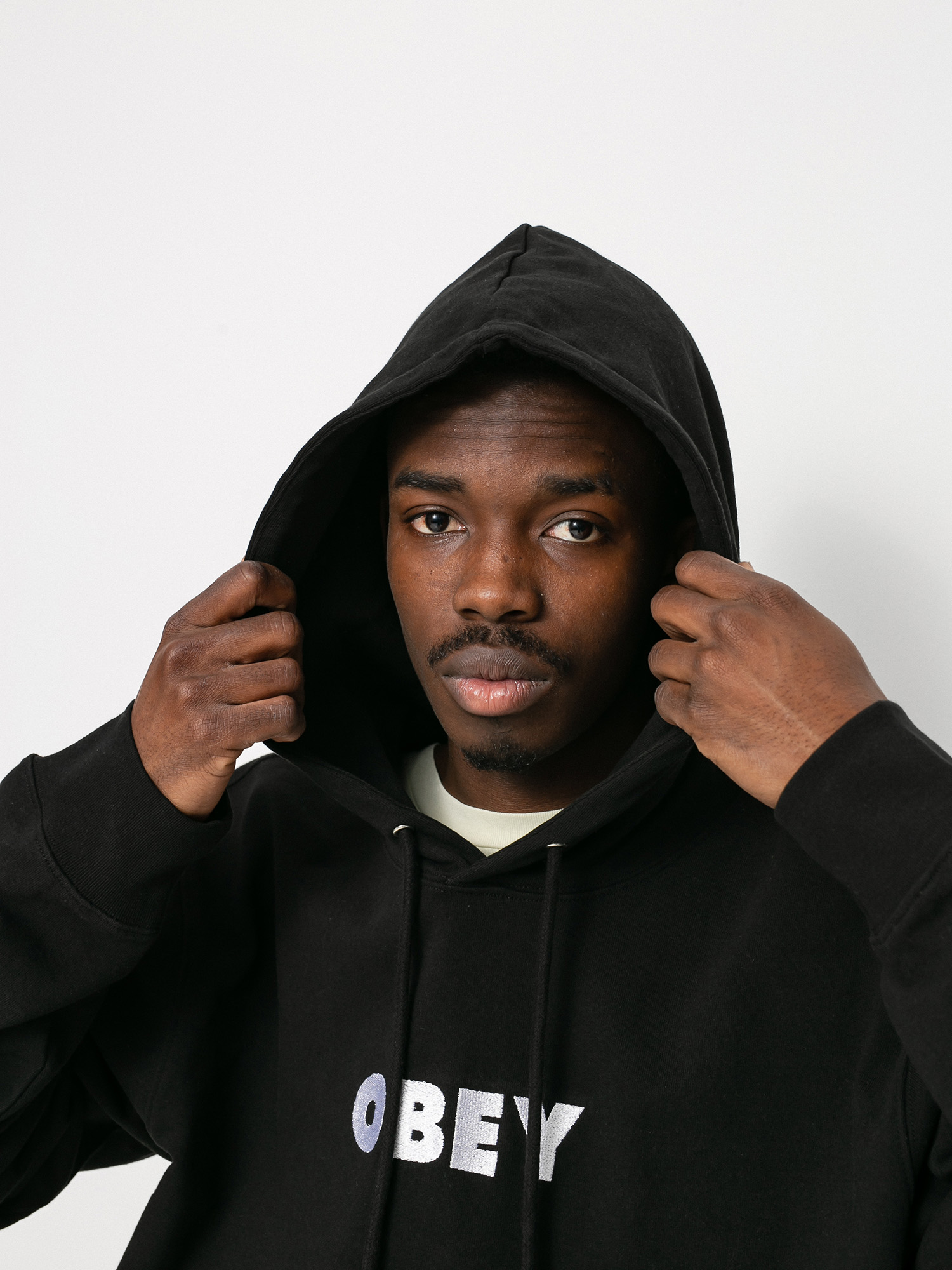 Mikina s kapucí OBEY Logo HD (black)