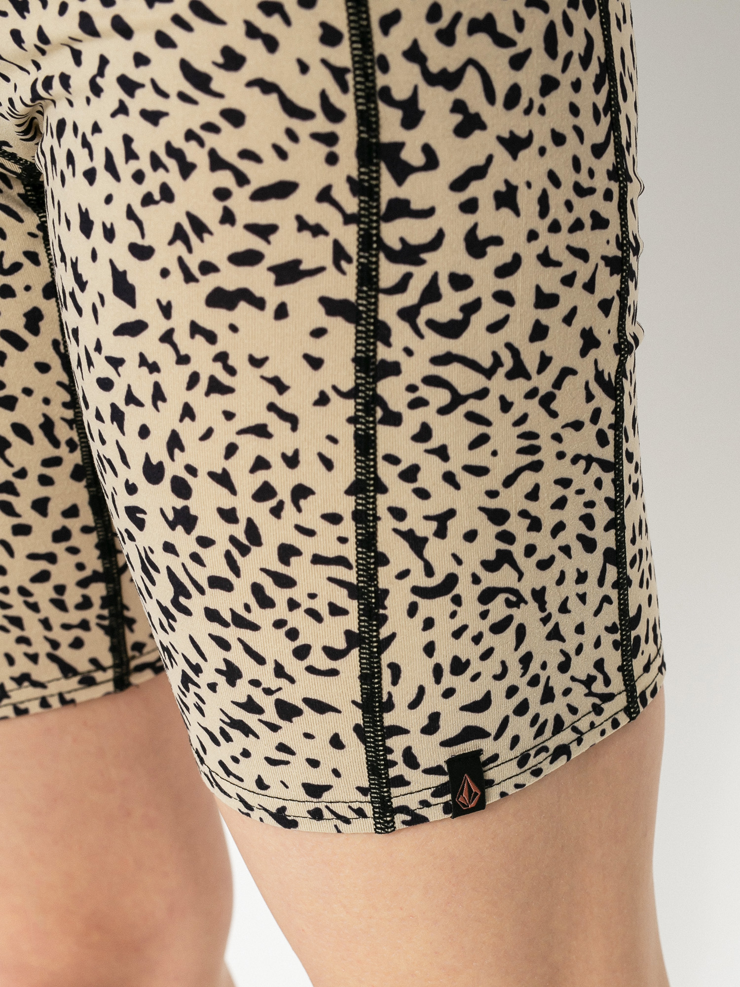 Kraťasy Volcom Lil Bike Wmn (animal print)