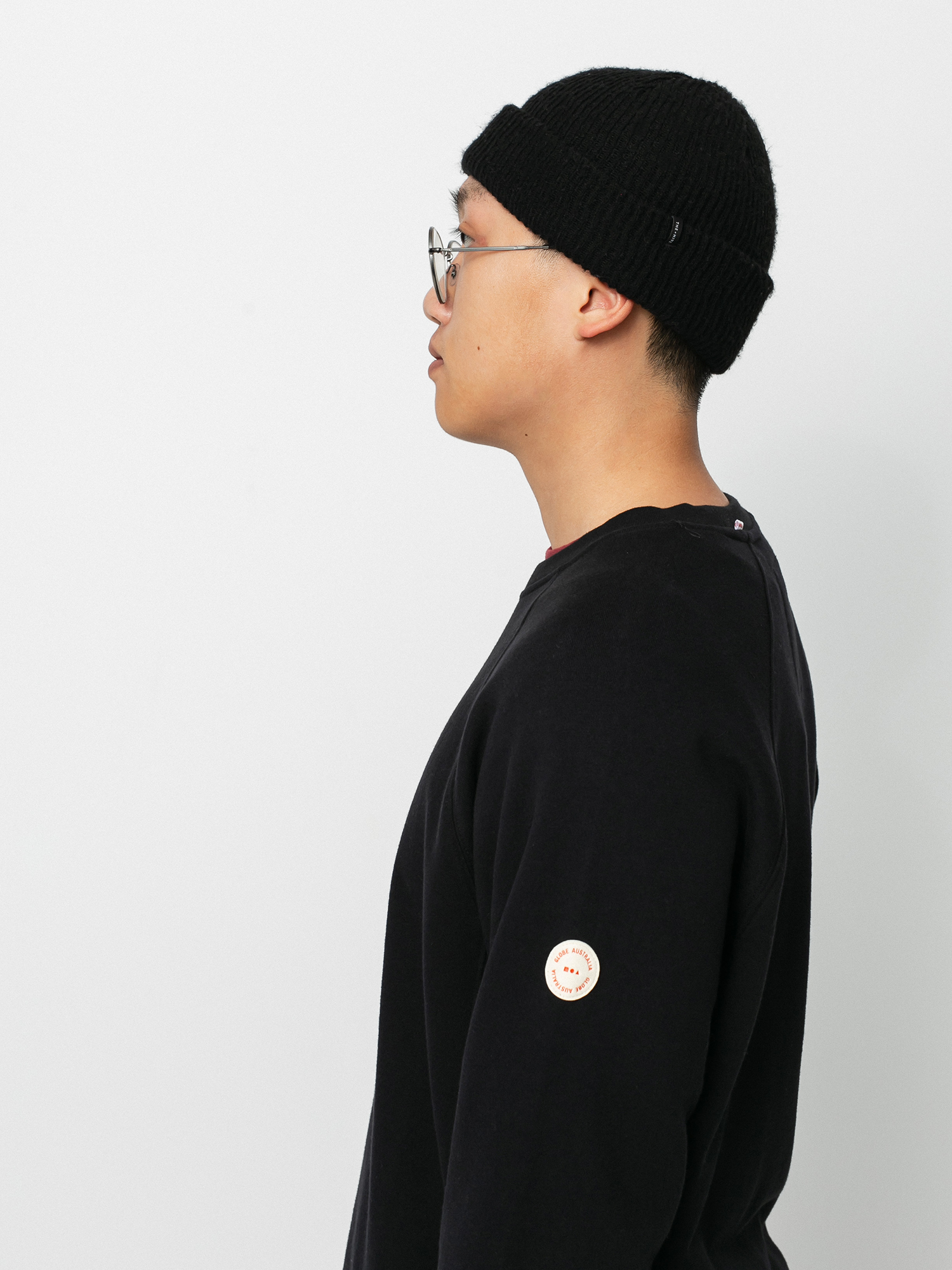 Mikina Globe Traveller Crew (black)