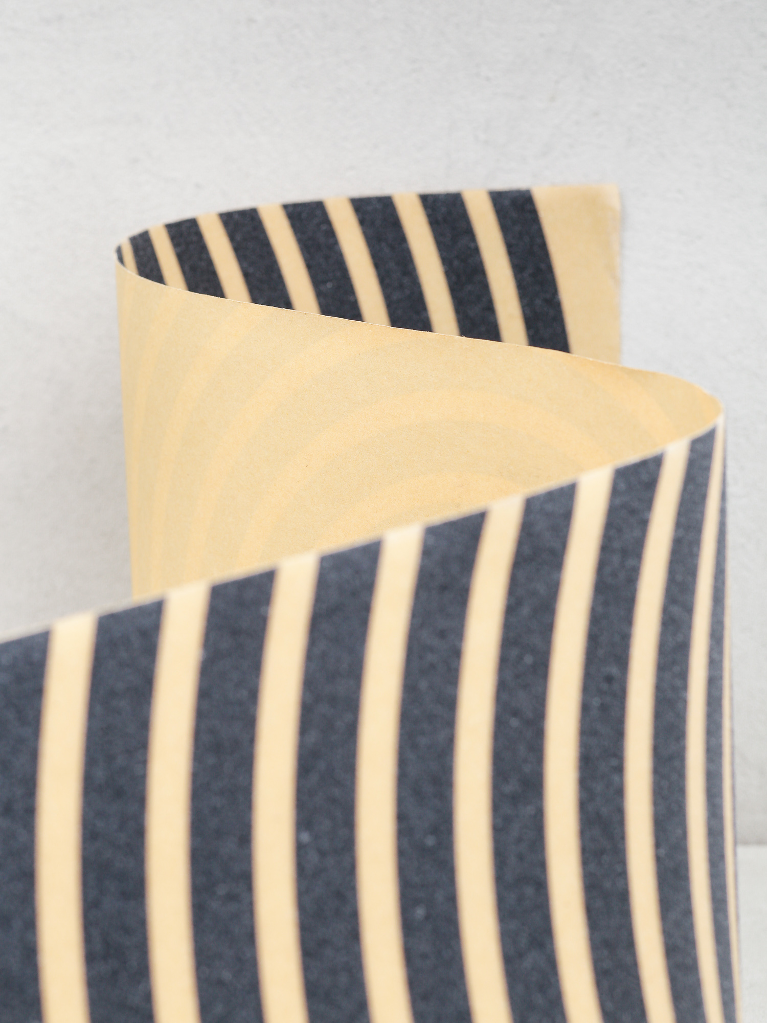 Grip Madness Swirl Clear (black/white)