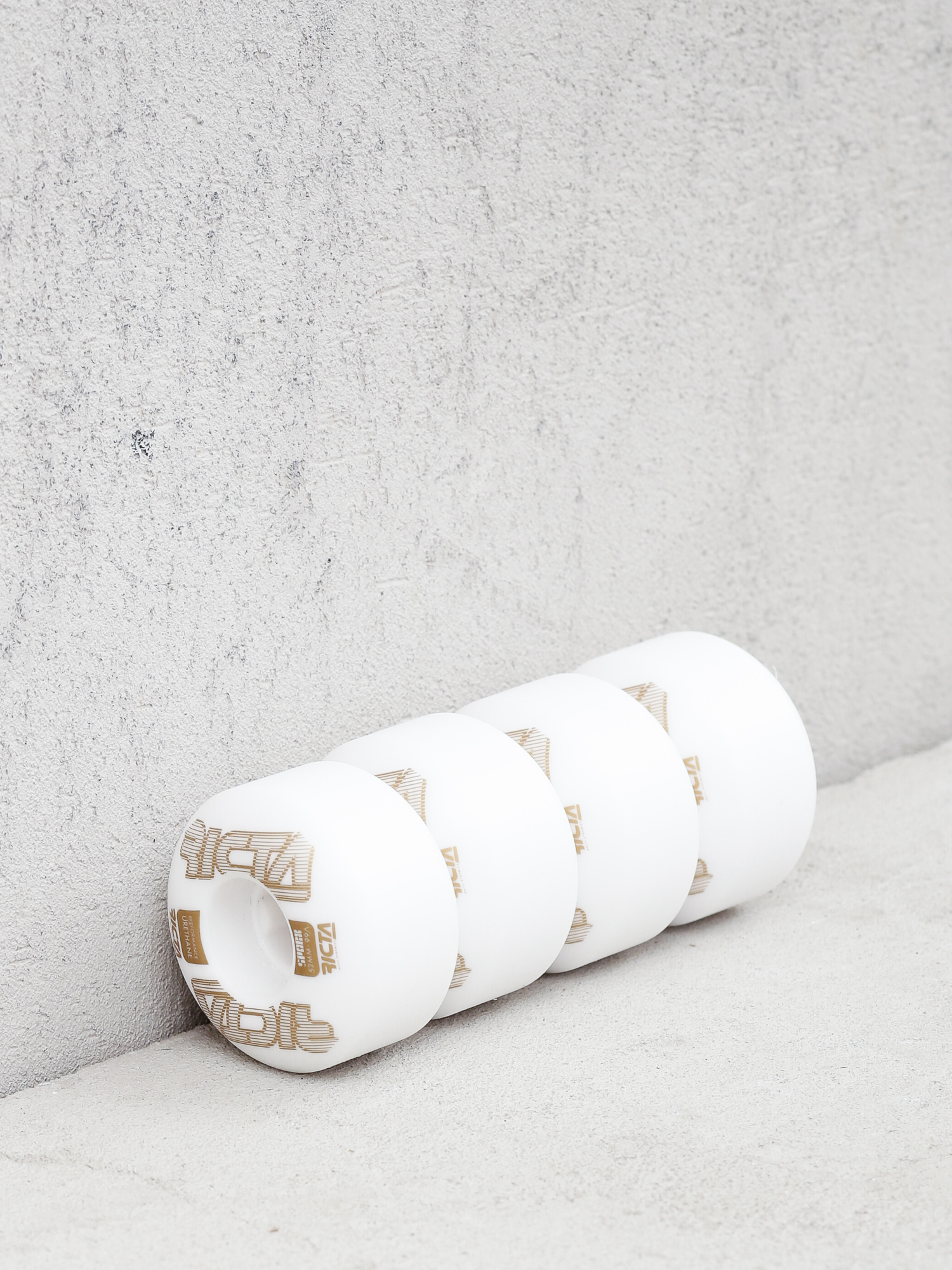 Kolečka Ricta Framework Sparx (white/gold)