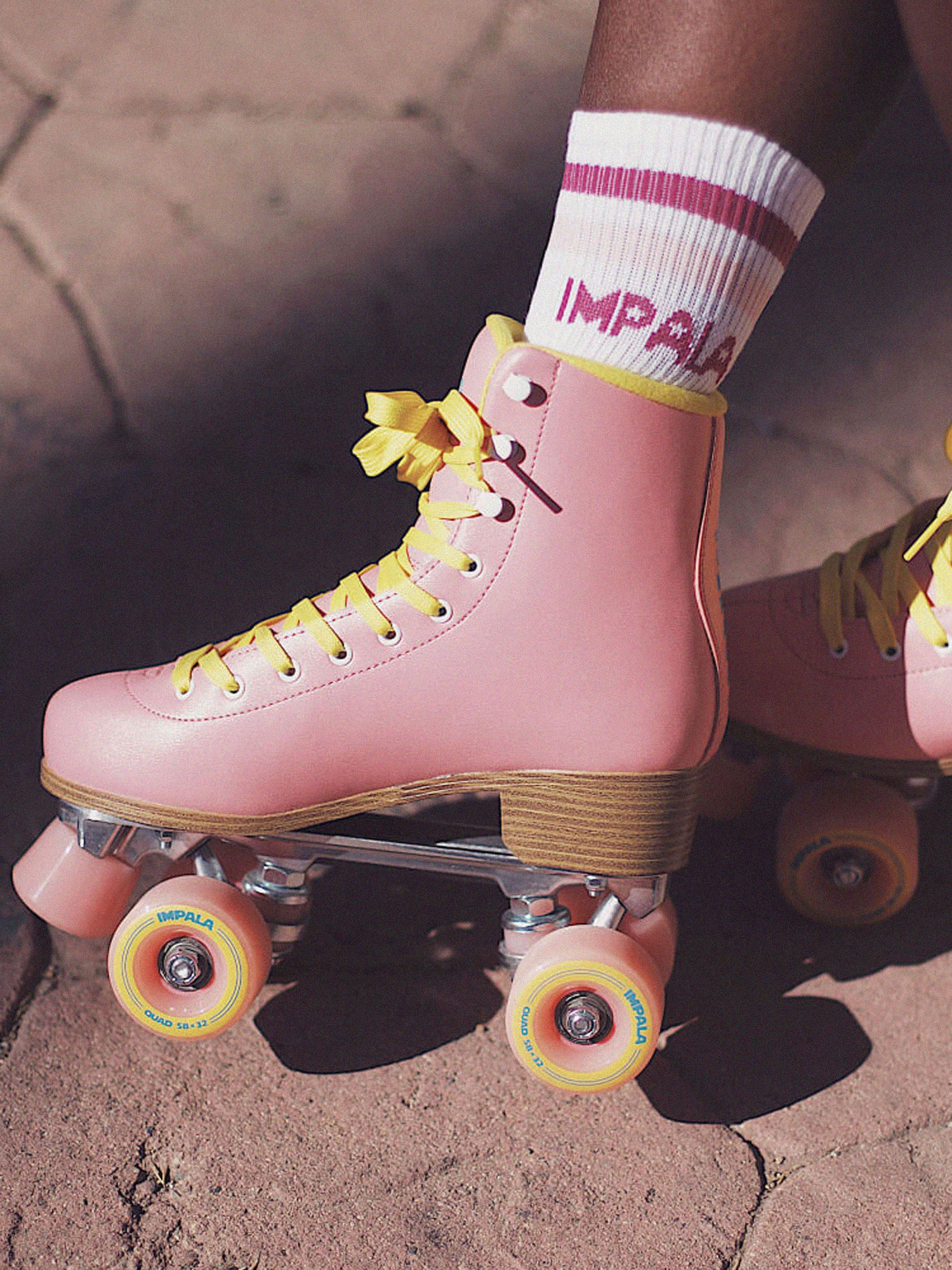 Kolečkové brusle Impala Quad Skate Wmn (pink/yellow)