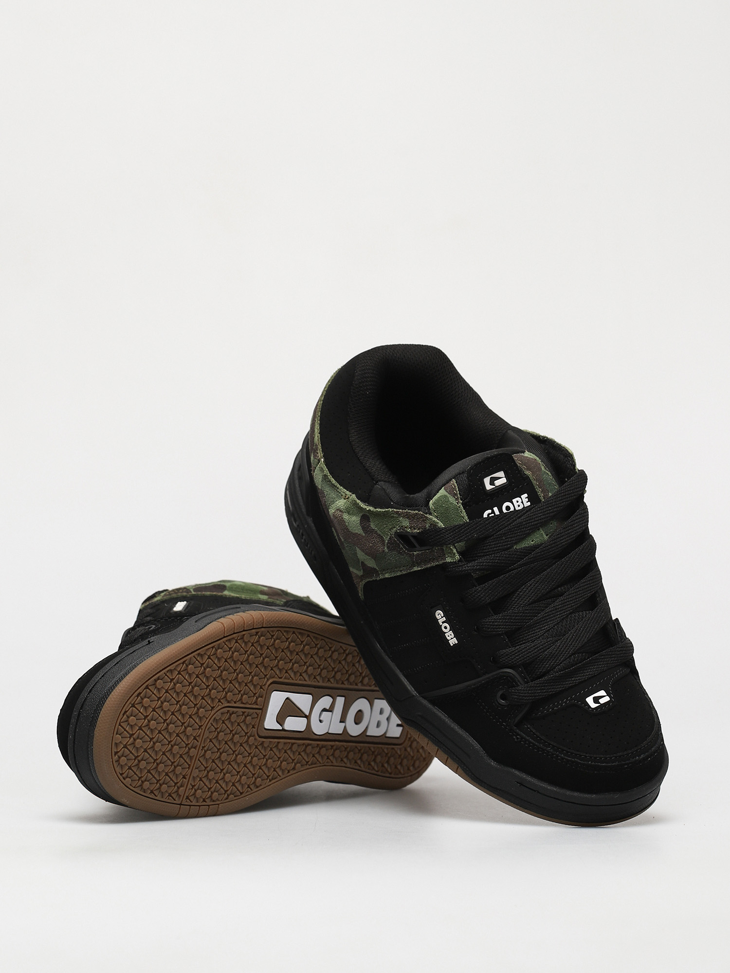 Globe fusion black outlet black green