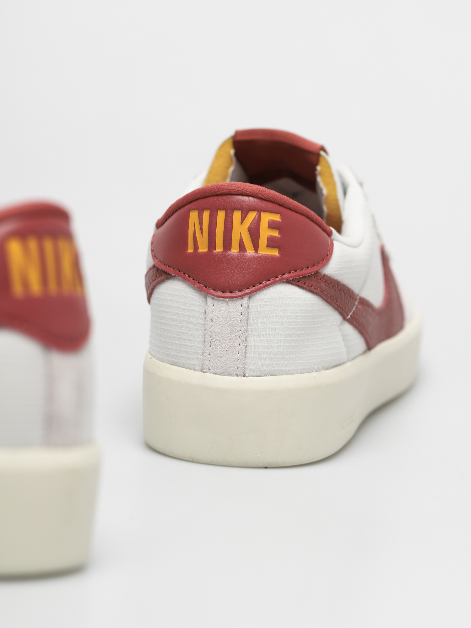 Boty Nike SB Bruin React (photon dust/canyon rust photon dust)