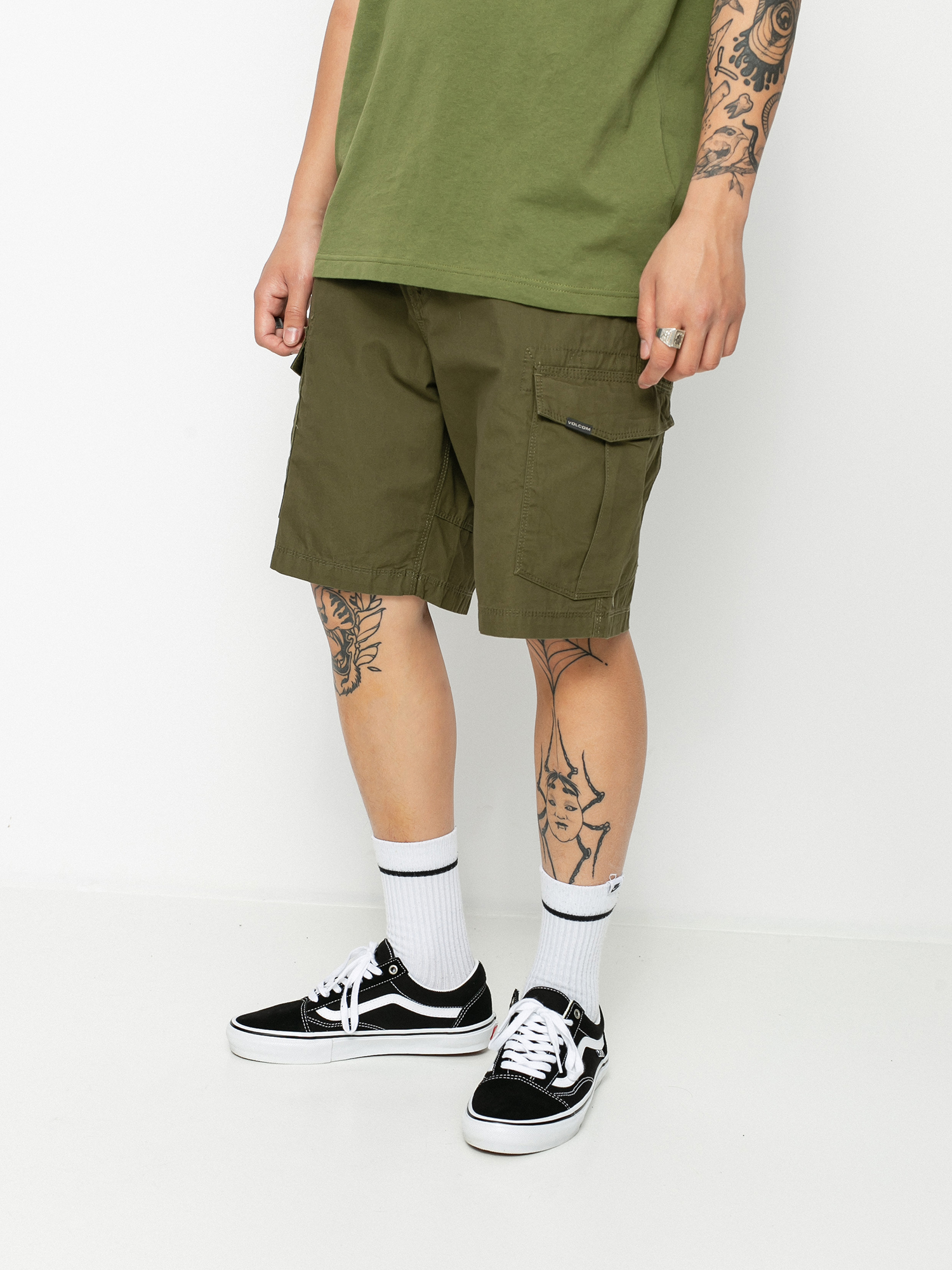 Kraťasy Volcom Miter III Cargo 20 (military)