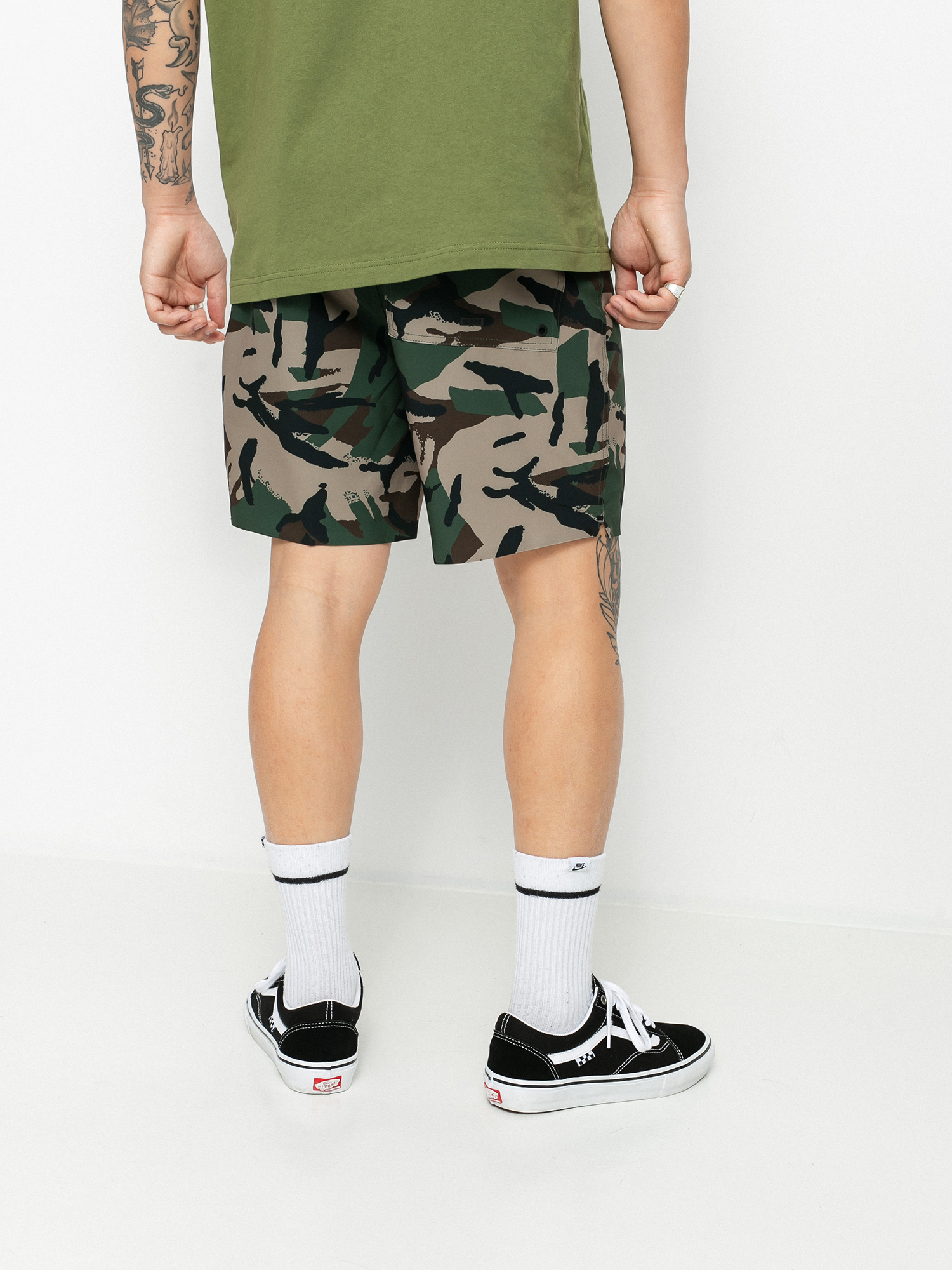 Plážové kraťasy Globe Every Swell Boardshort (olive camo)