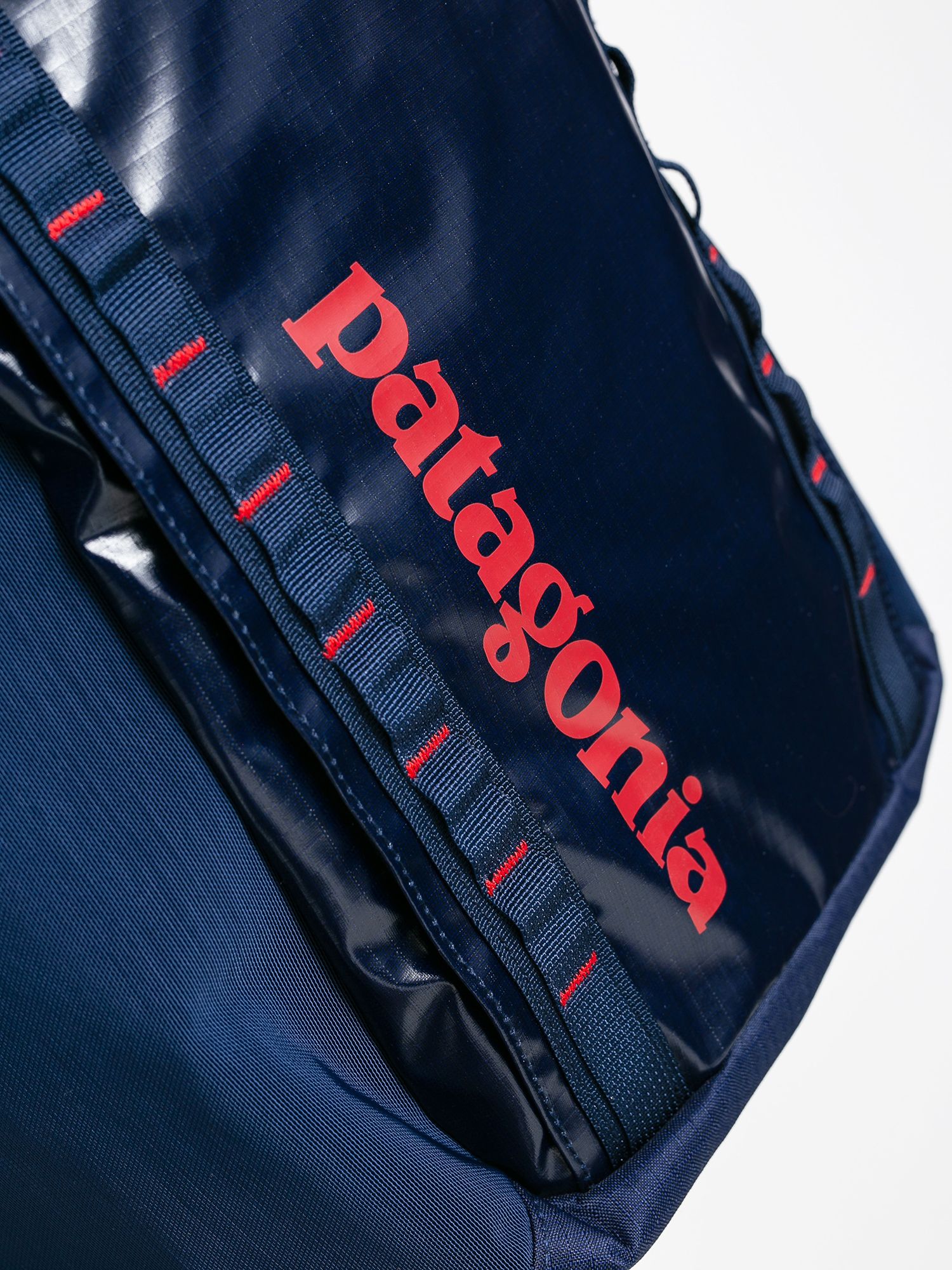 Batoh Patagonia Black Hole Pack 32L (classic navy)