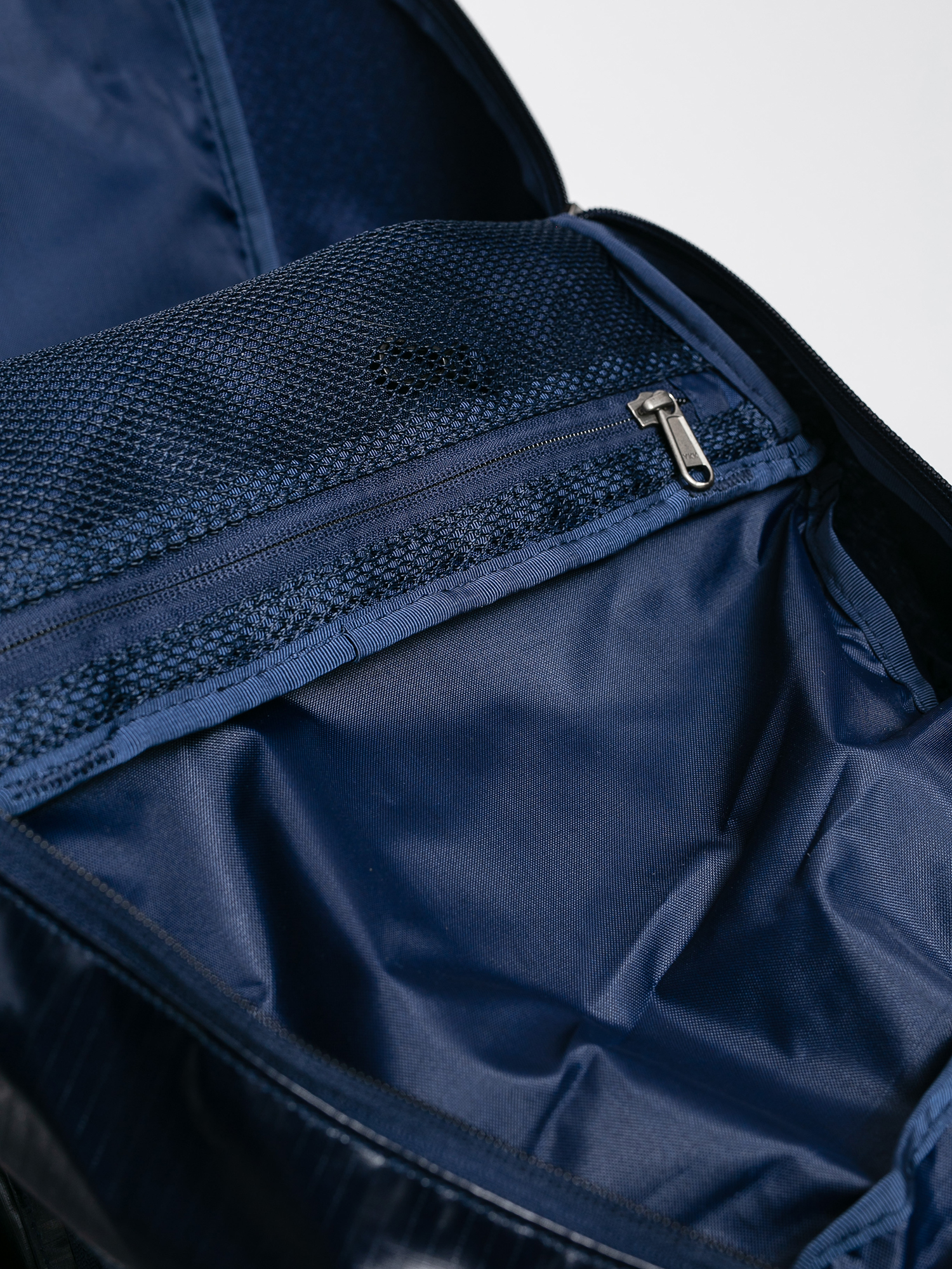 Batoh Patagonia Black Hole Pack 32L (classic navy)