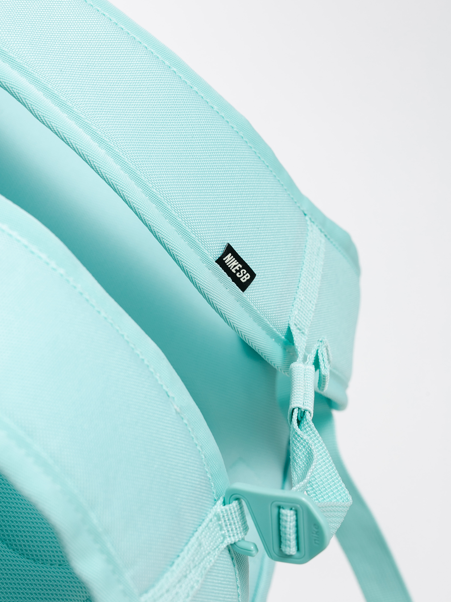 Batoh Nike SB Icon (light dew/light dew/coconut milk)