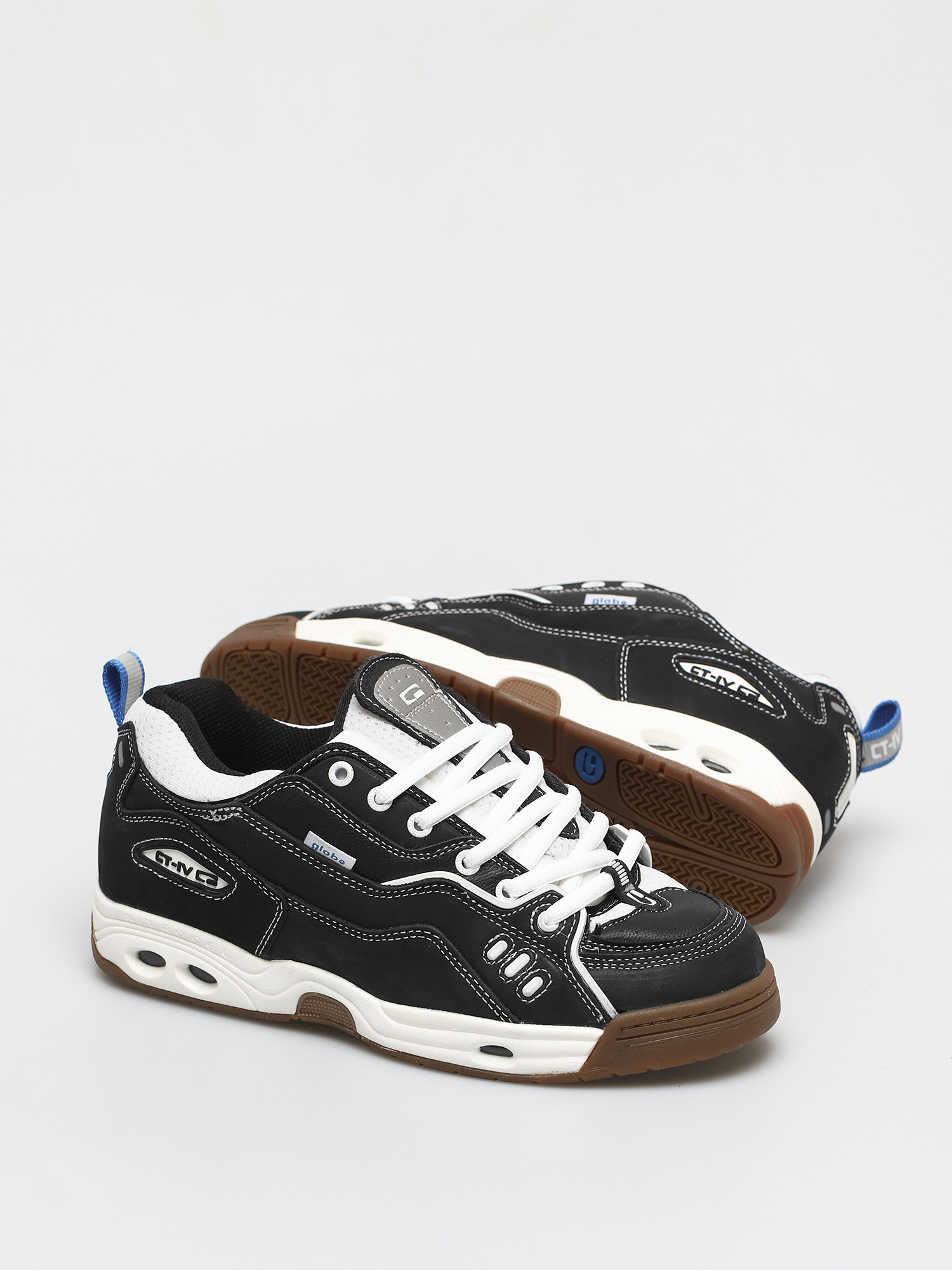 Boty Globe CT IV Classic (black/white/gum)