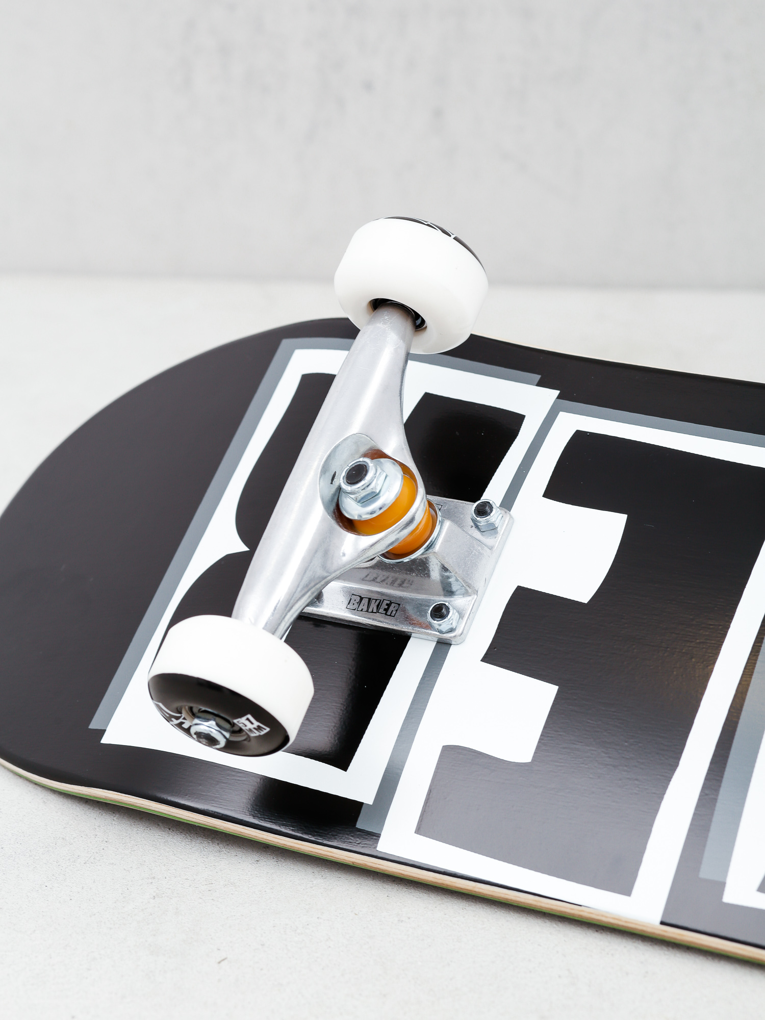 Skateboard Baker Brand Logo (black/white)