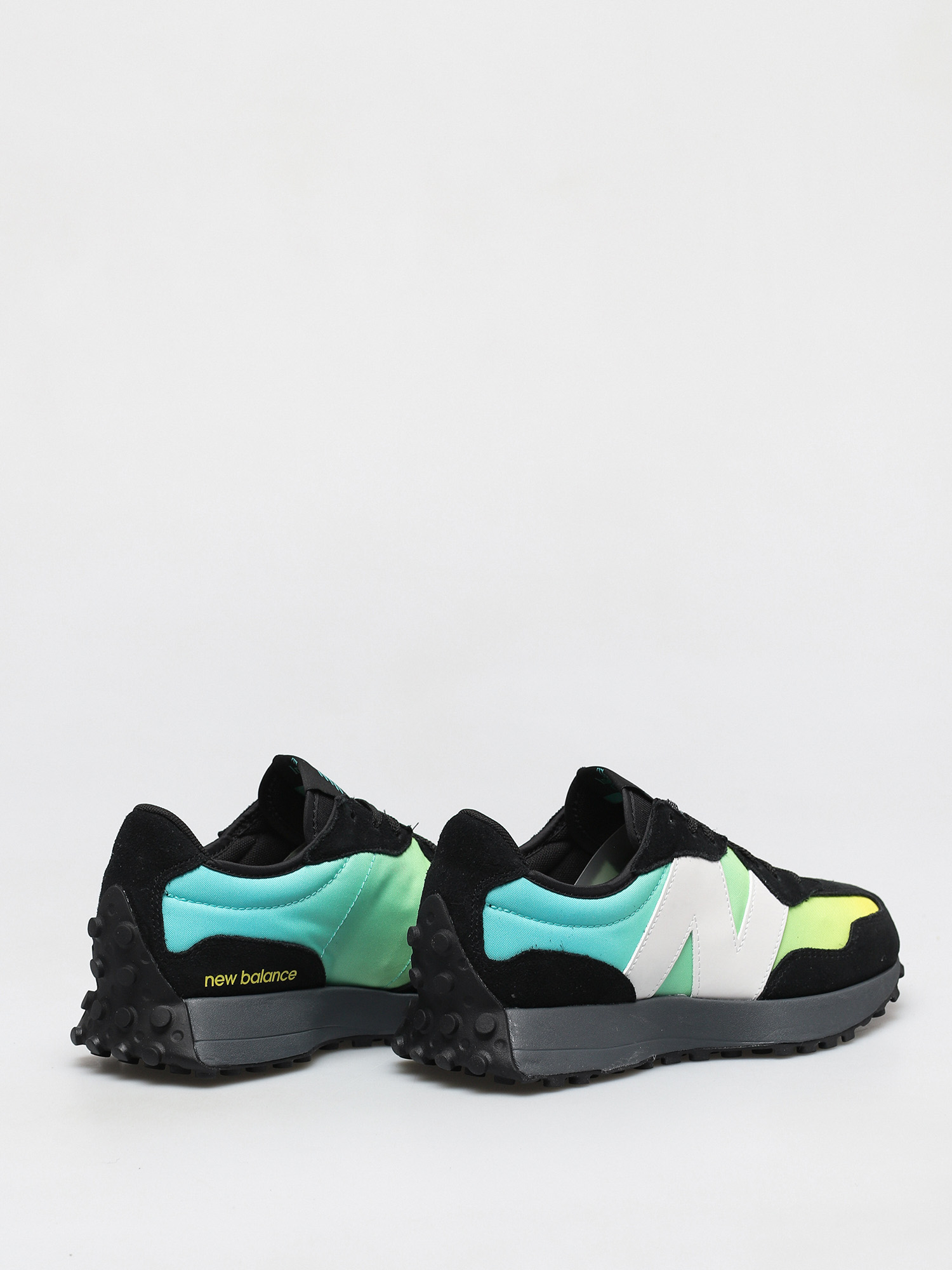 memory foam puma shoes