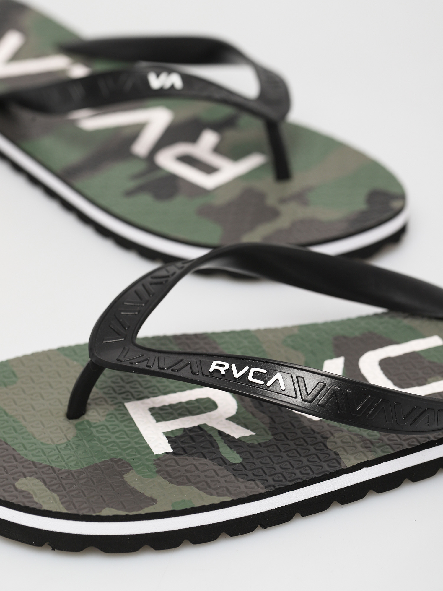 Plážovky RVCA Trenchtown Sandals I (camo)