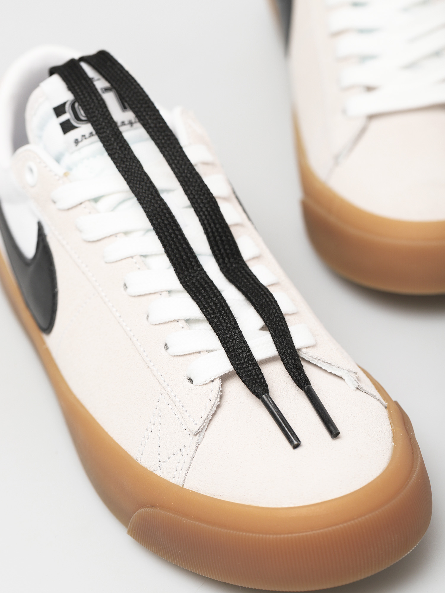 Boty Nike SB Zoom Blazer Low Pro Gt (white/black white white)