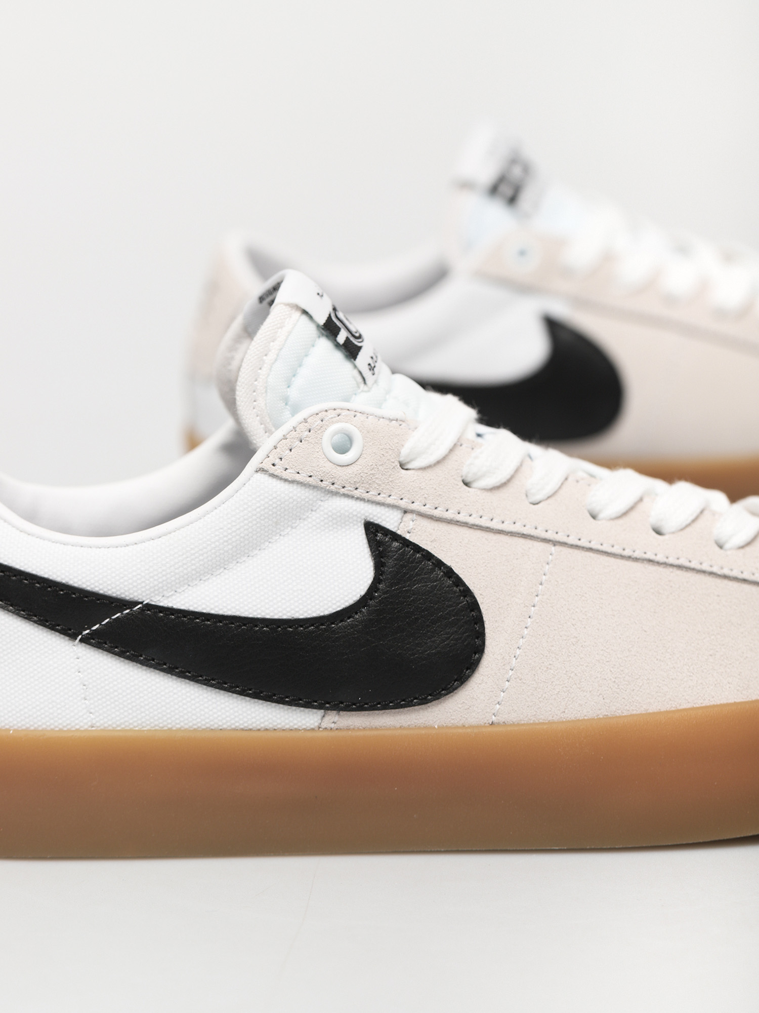 Boty Nike SB Zoom Blazer Low Pro Gt (white/black white white)