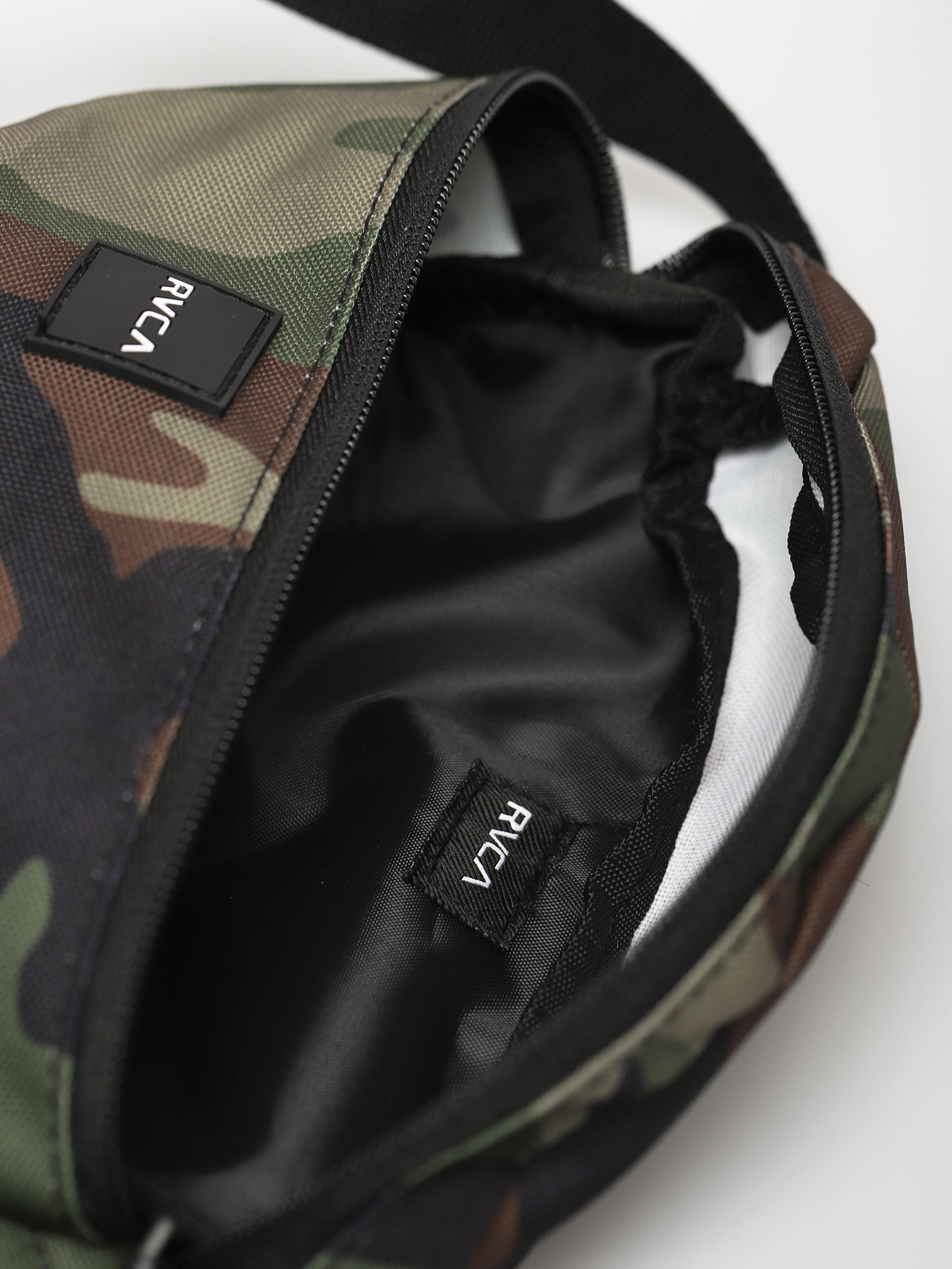 Ledvinka RVCA Rvca Waist Pack II (woodland camo)