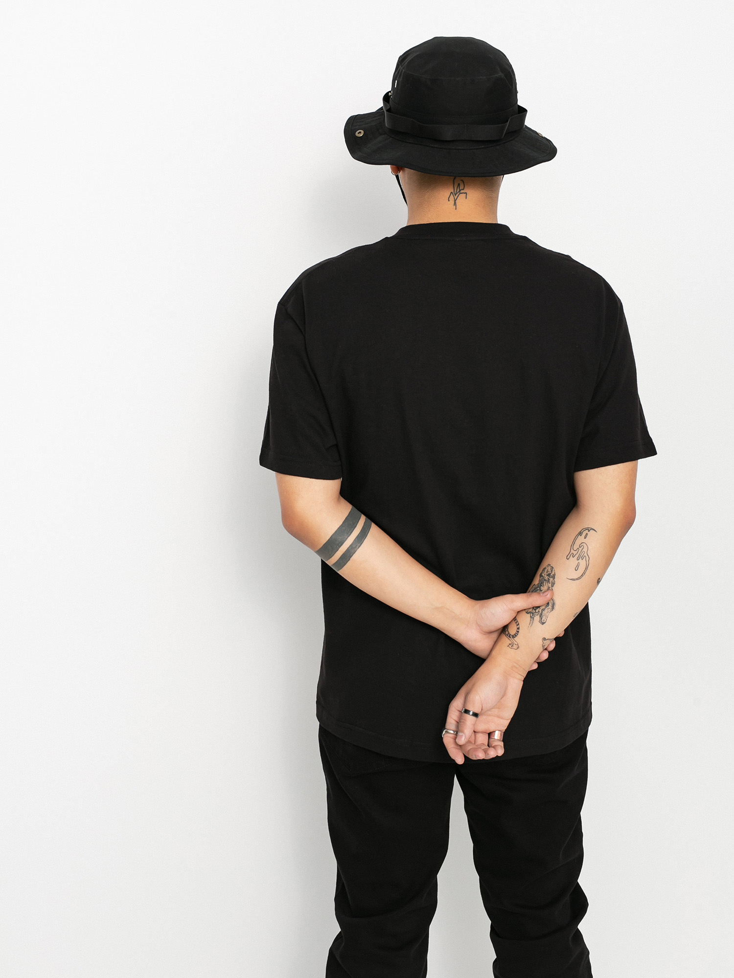 Tričko DGK Giving (black)