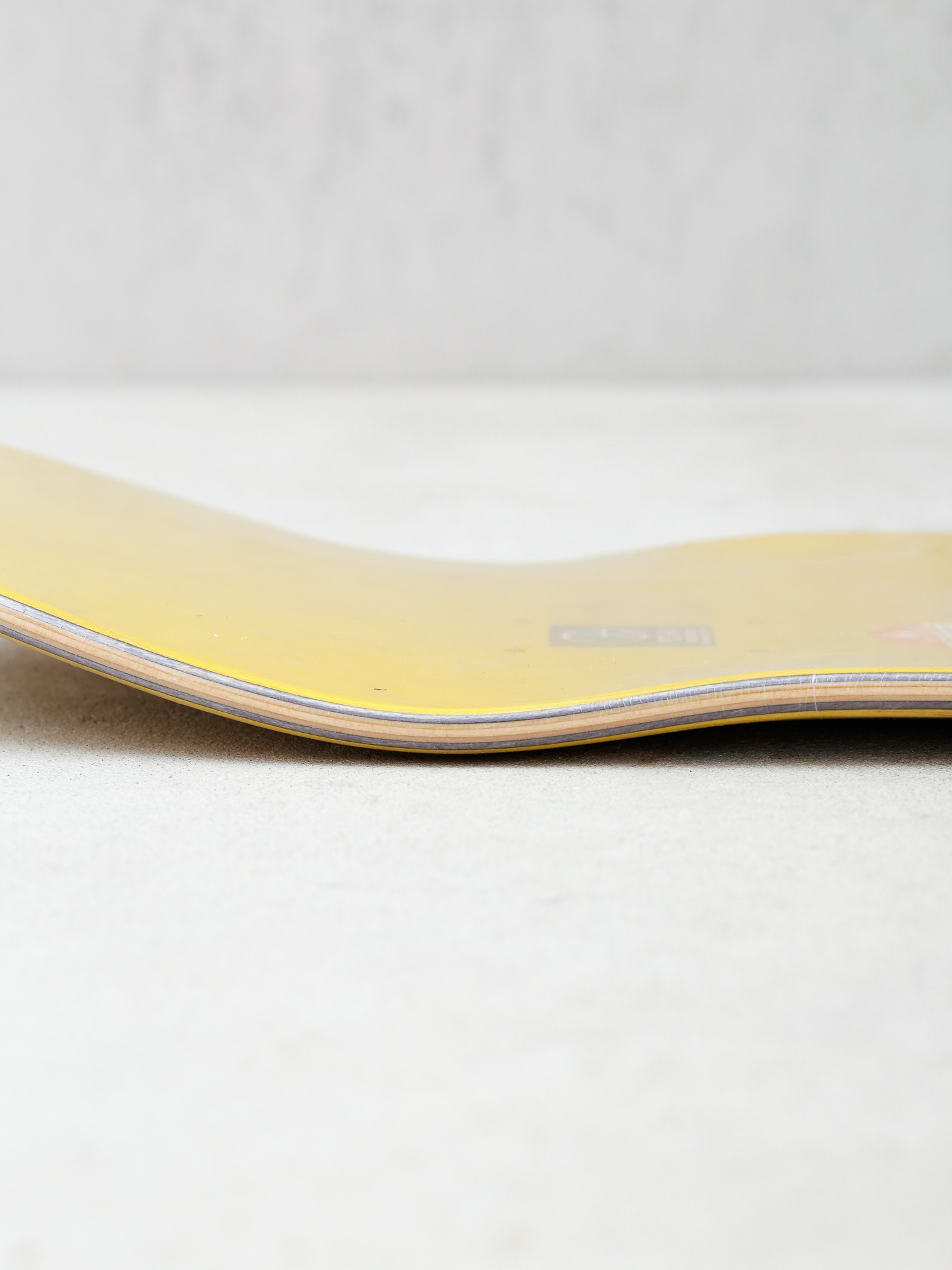 Deska Polar Skate Team Smoking Heads (yellow)