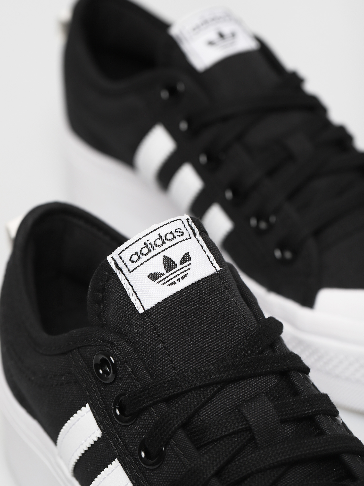 Boty adidas Originals Nizza Platform Wmn (cblack/cwhite/cwhite)