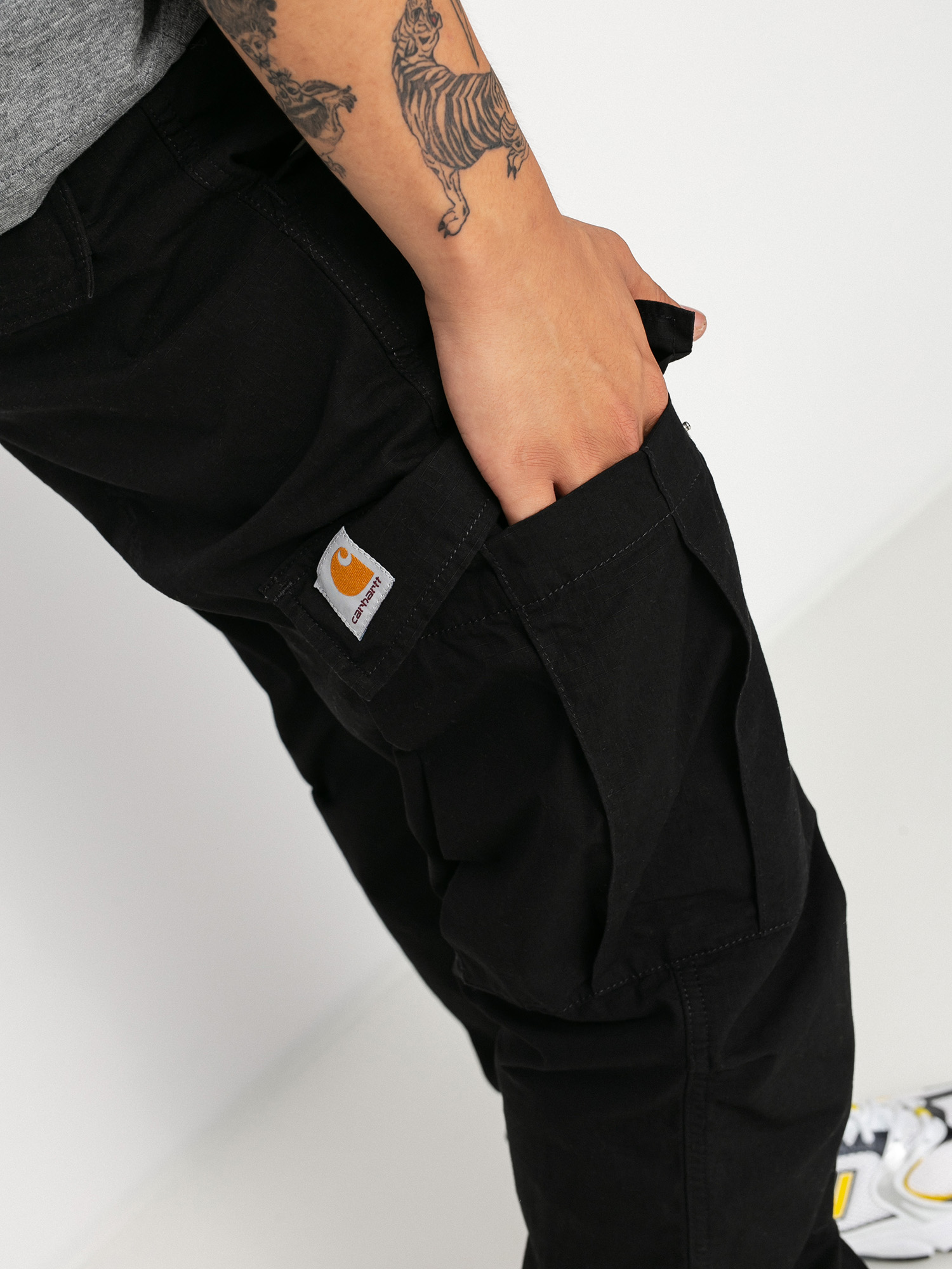 Kalhoty Carhartt WIP Regular Cargo (black)