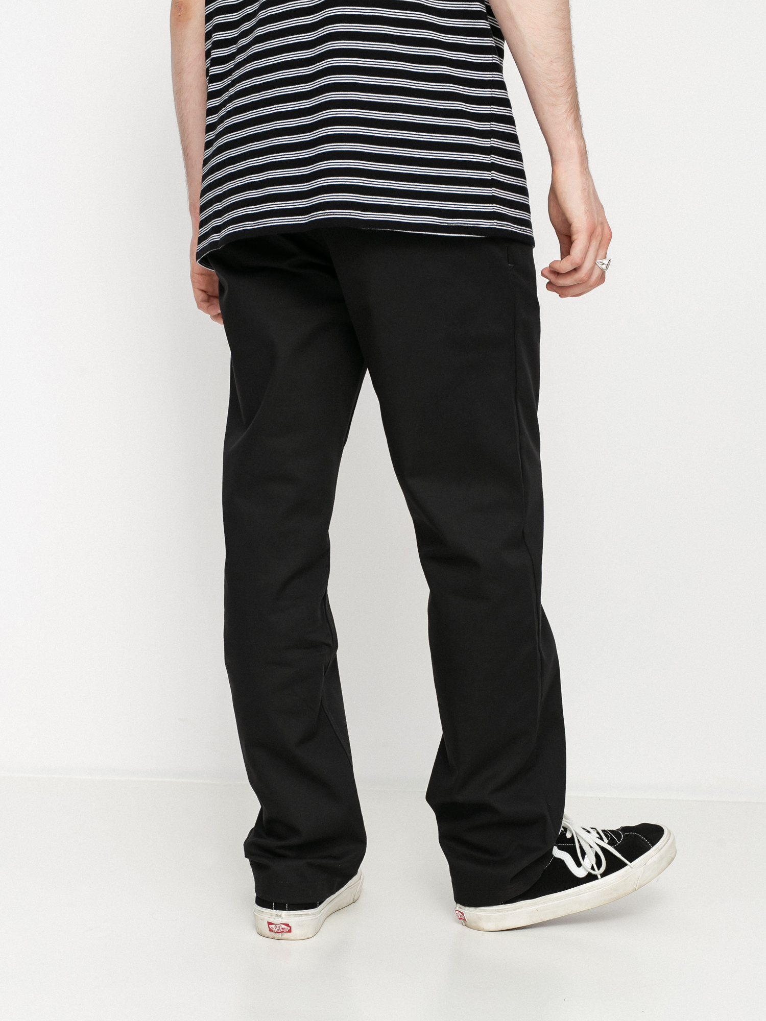 Kalhoty Vans Authentic Chino Relaxed (black)