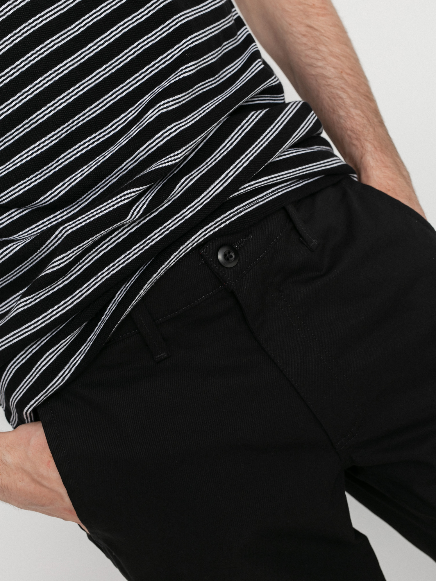 Kalhoty Vans Authentic Chino Relaxed (black)