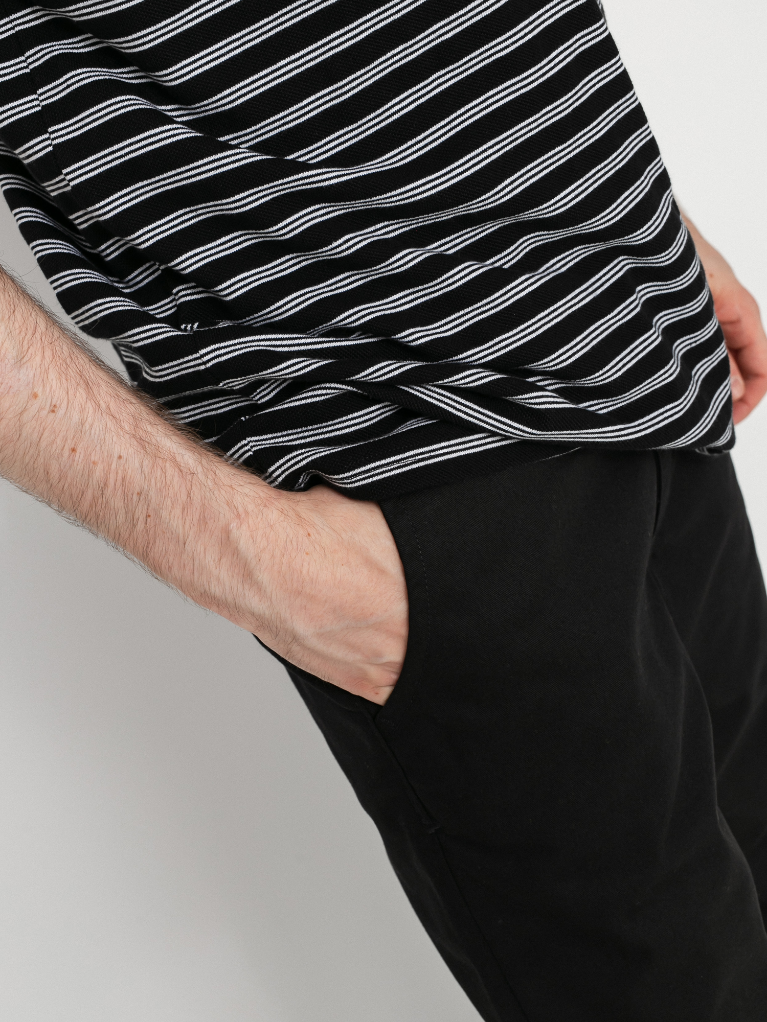 Kalhoty Vans Authentic Chino Relaxed (black)