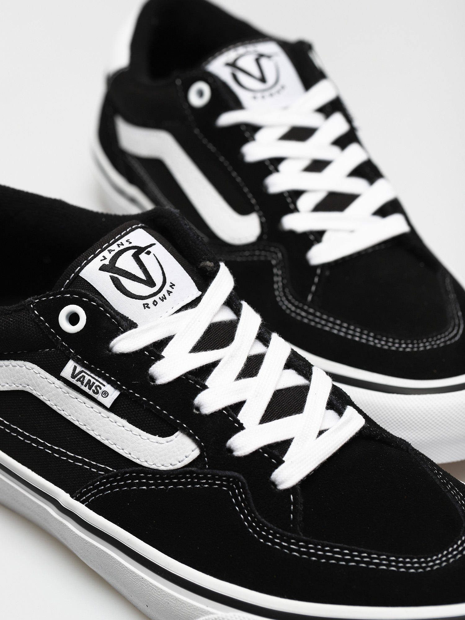 Boty Vans Rowan (black/true white)
