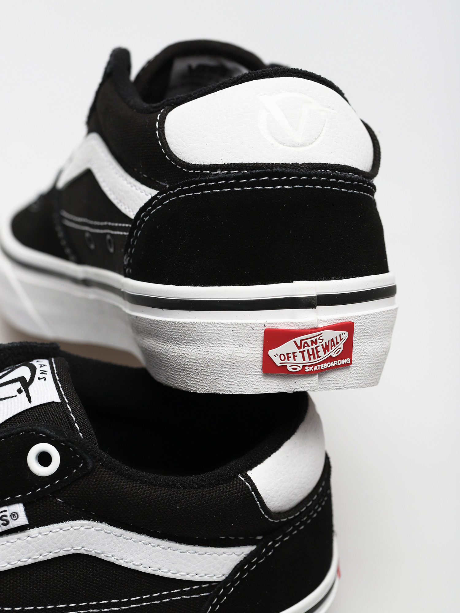 Boty Vans Rowan (black/true white)