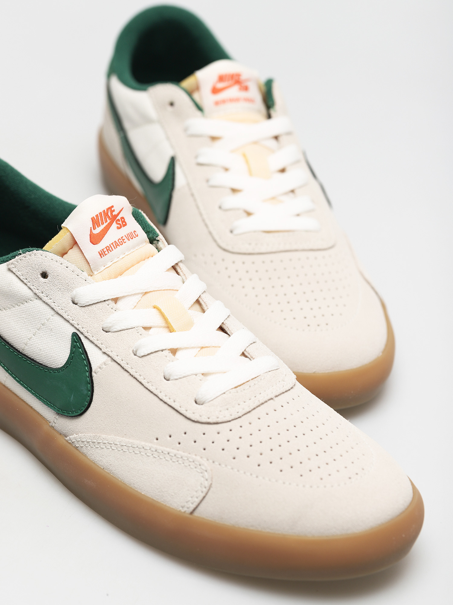 Boty Nike SB Heritage Vulc (sail/gorge green sail safety orange)