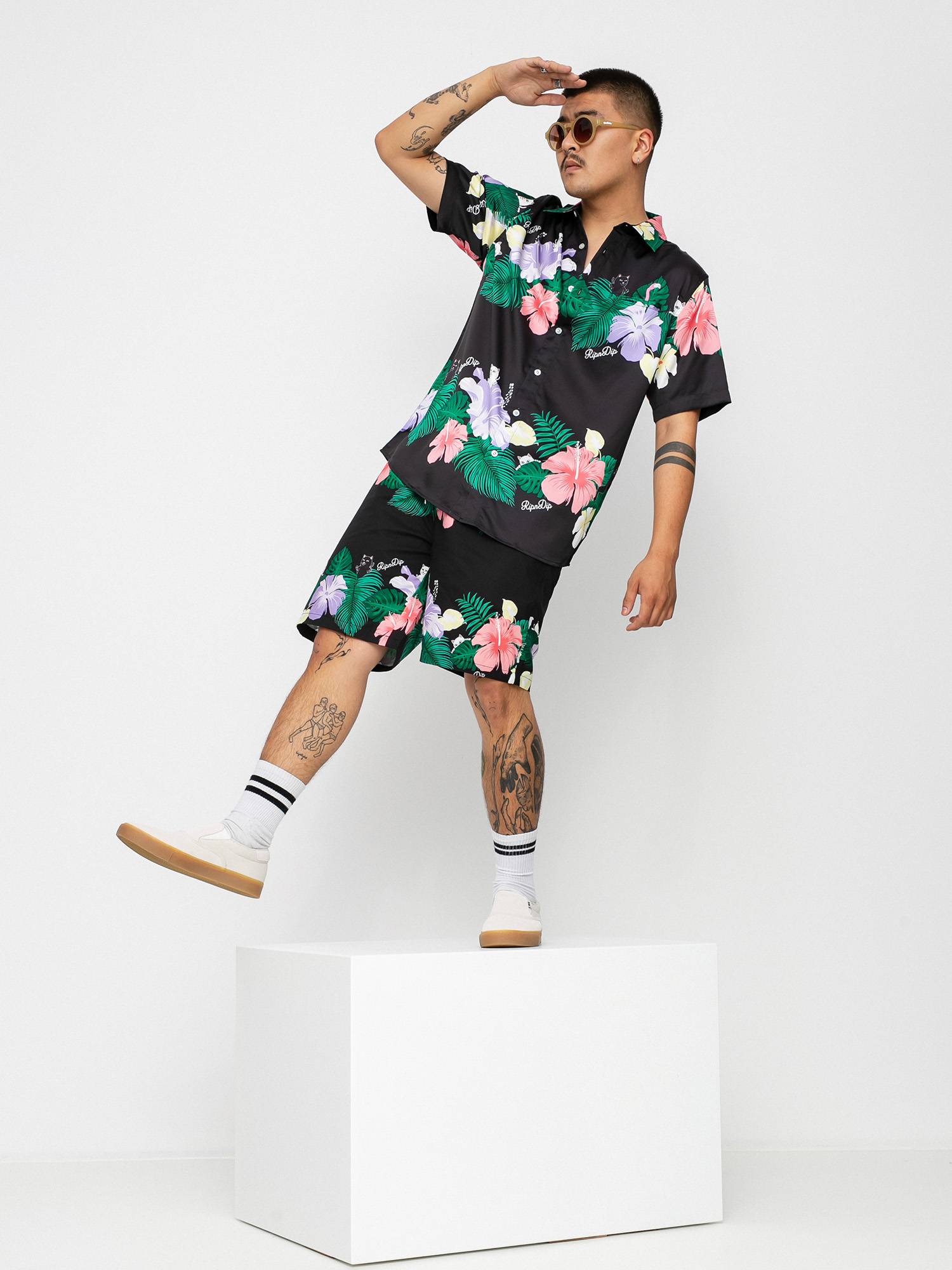 Plážové kraťasy RipNDip Pablo (black)