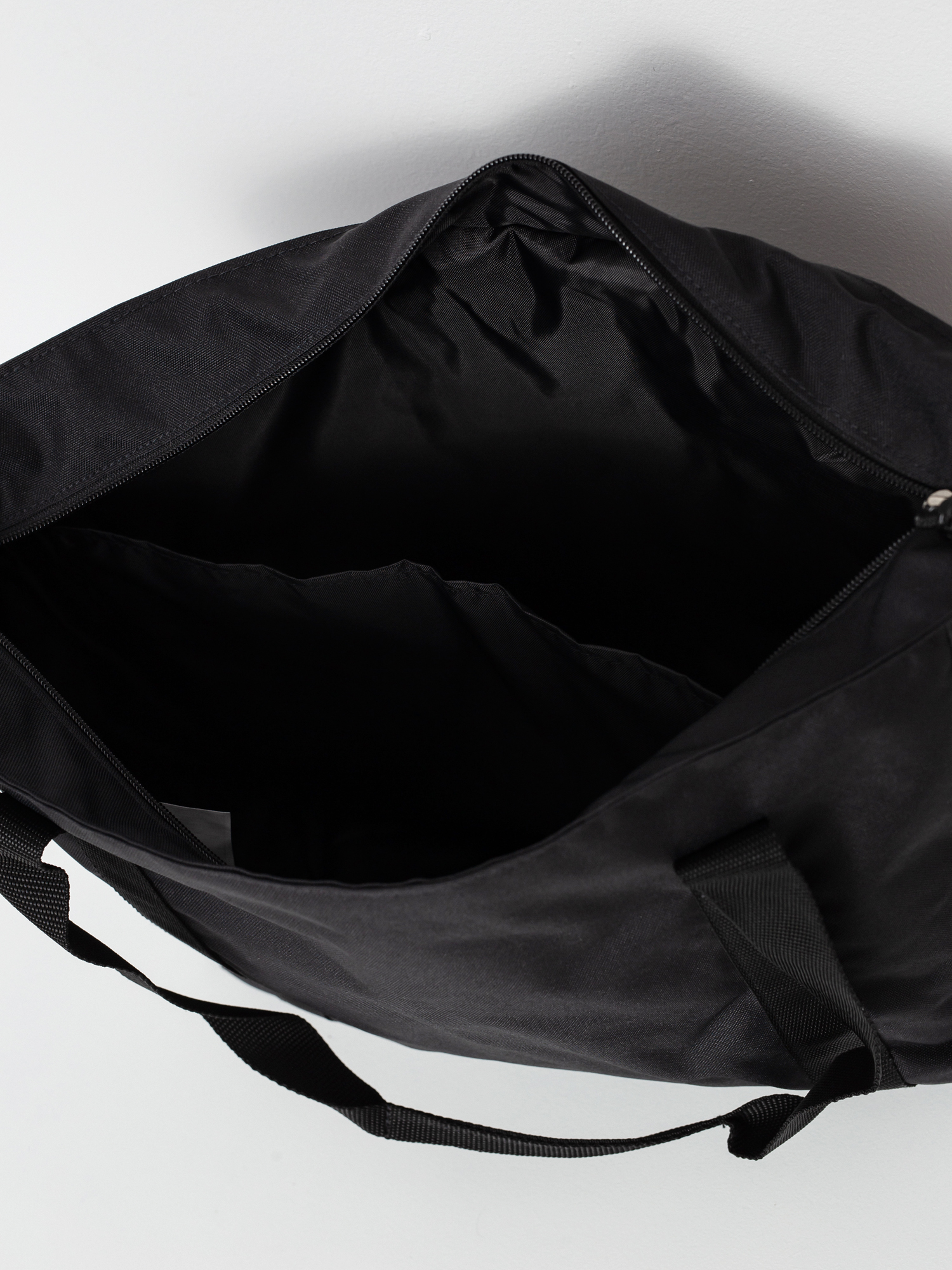 Kabelka Eastpak Fox (strapped black)