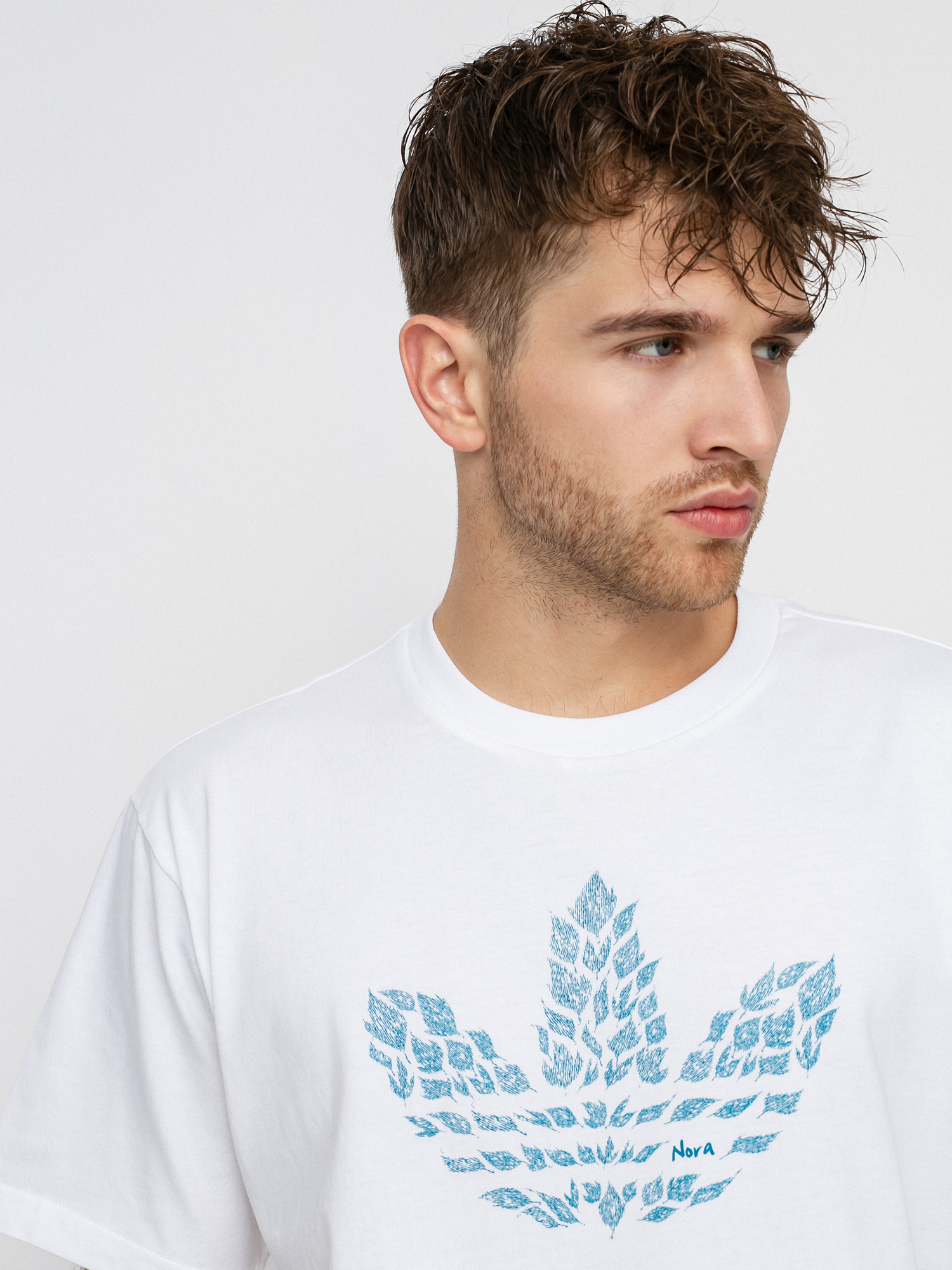 Tričko adidas Nora G (white/sonaqu)