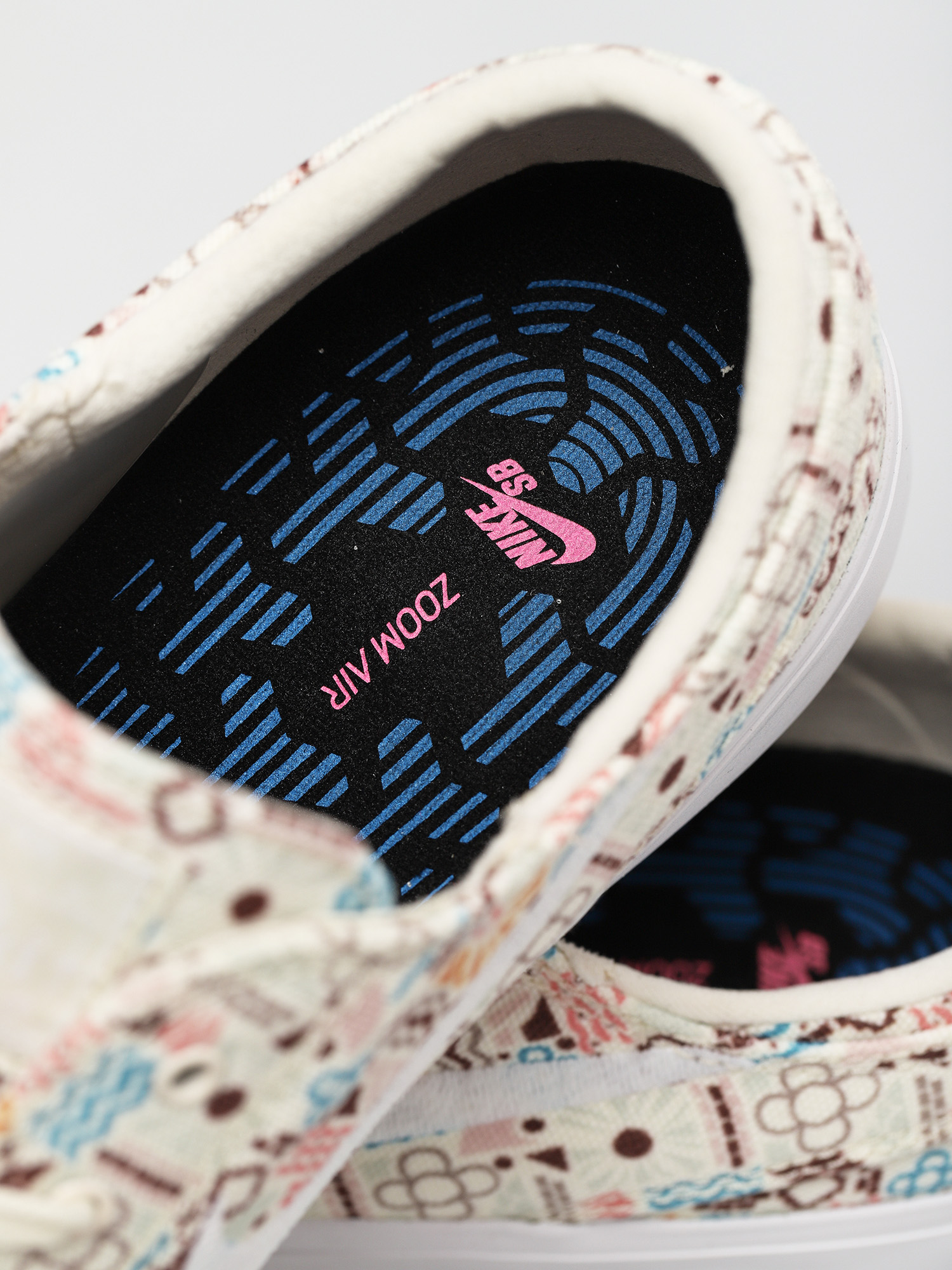 Boty Nike SB Zoom Stefan Janoski Canvas RM Premium (cashmere/white cashmere white)