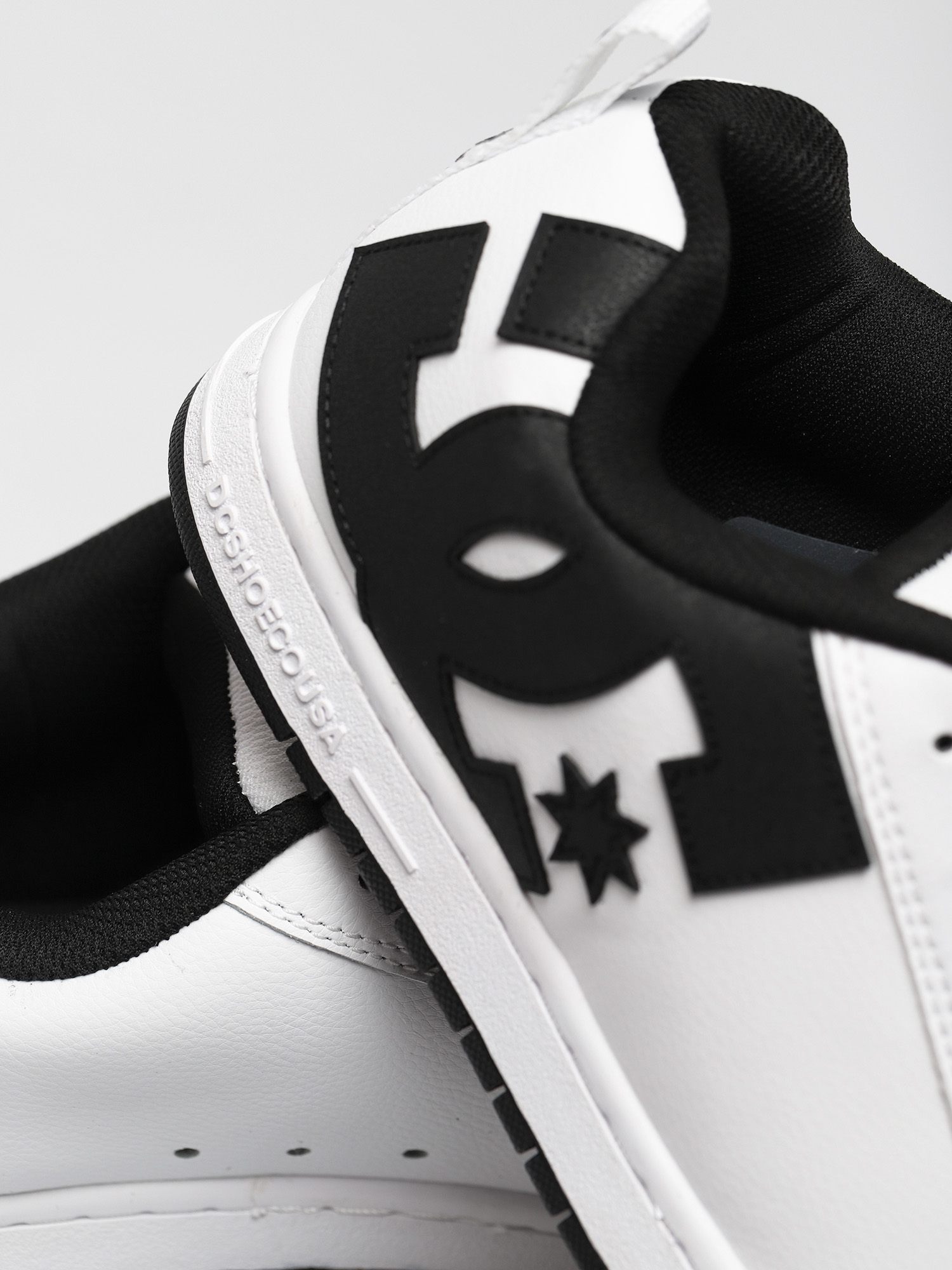 Boty DC Court Graffik (white/black/black)