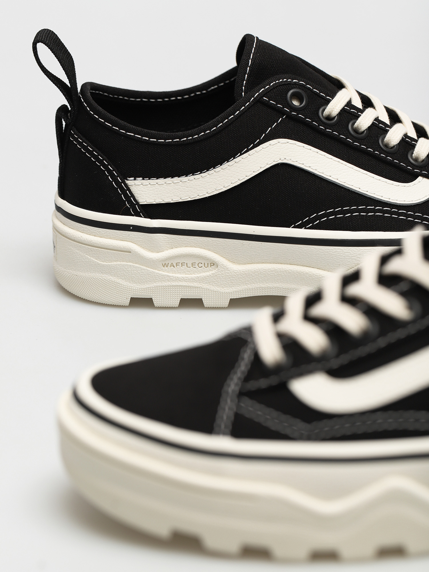 Boty Vans Sentry Old Skool Wc (canvas/black/marshmallo)