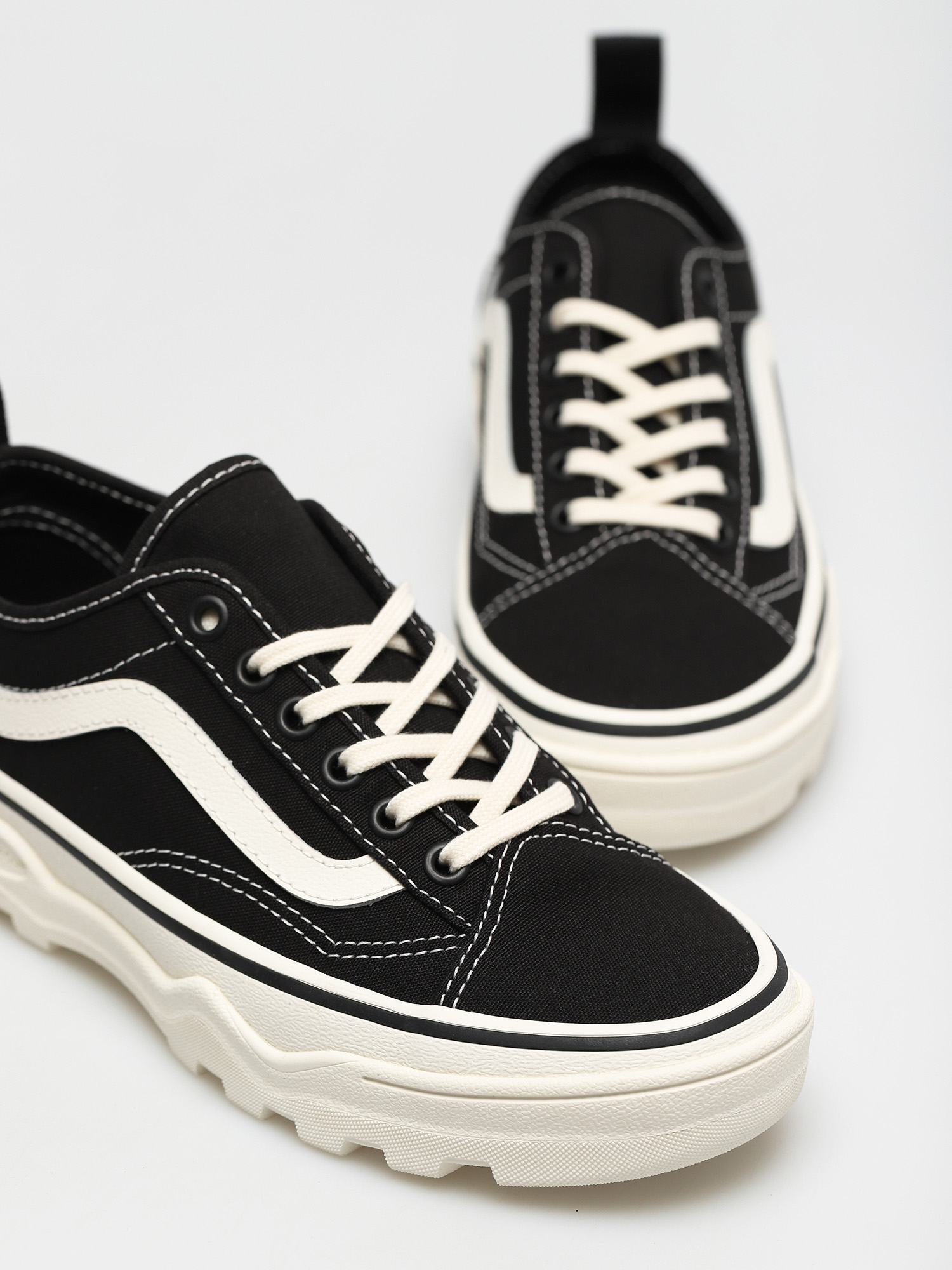 Boty Vans Sentry Old Skool Wc (canvas/black/marshmallo)
