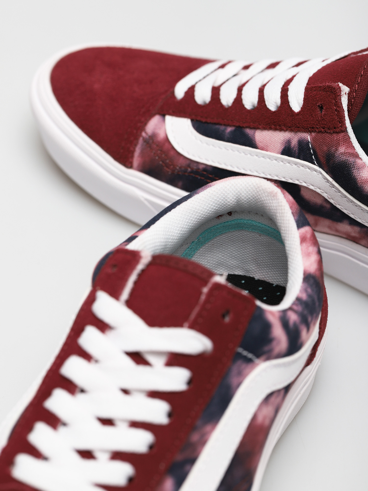 Boty Vans Comfycush Old Skool (grunge wash/multi/tiedye)