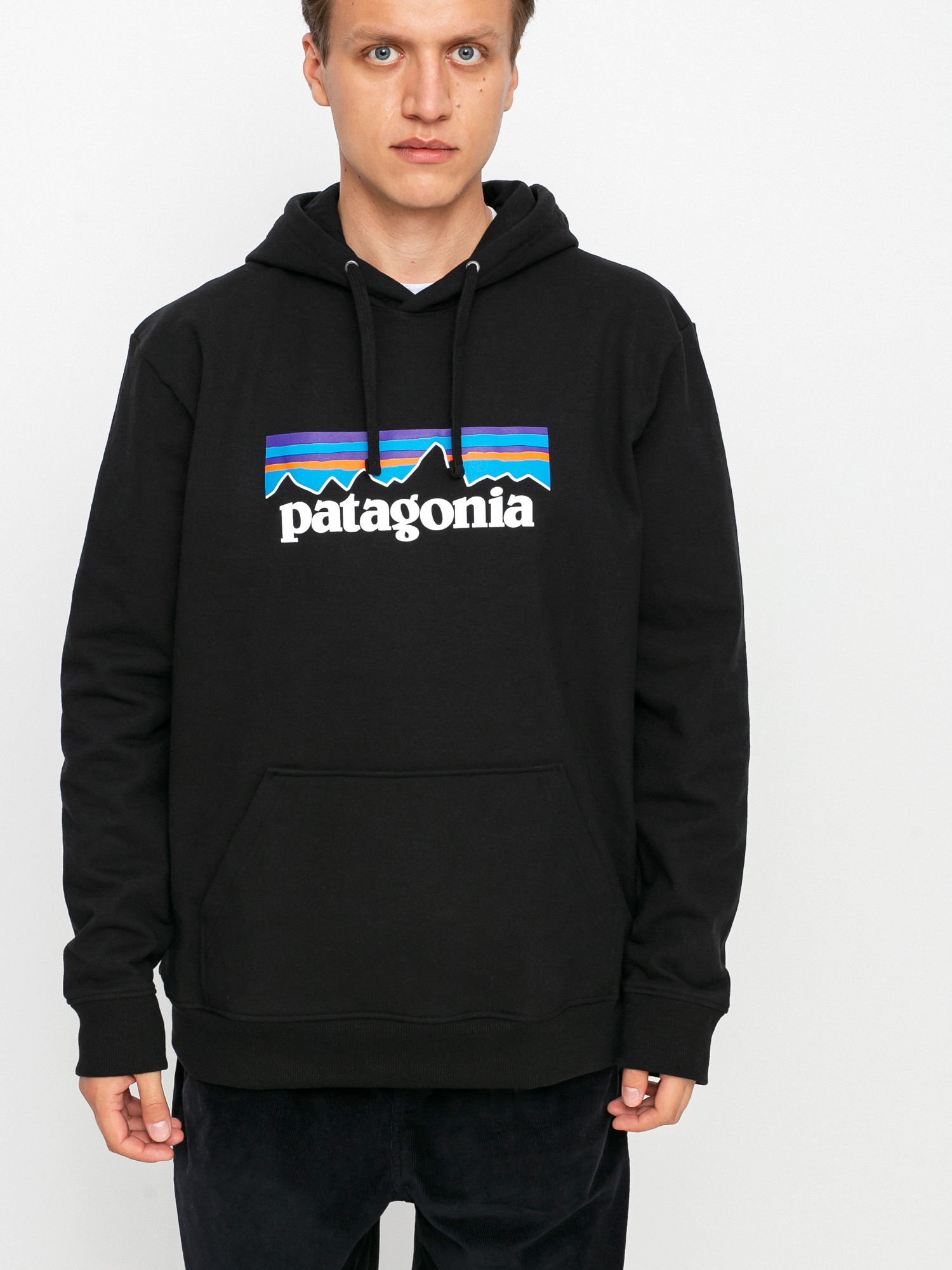 Mikina s kapucí Patagonia P6 Logo Uprisal HD (black)