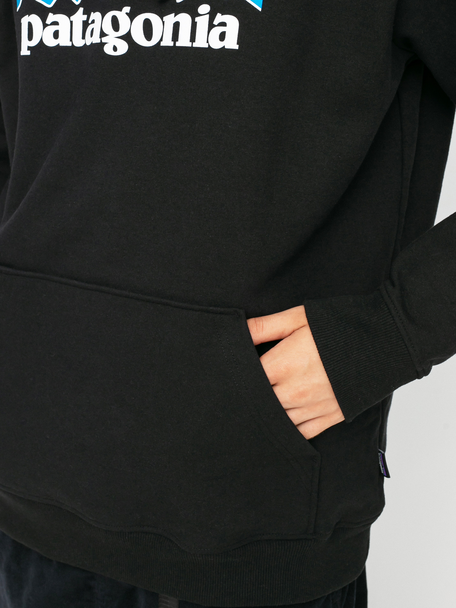 Mikina s kapucí Patagonia P6 Logo Uprisal HD (black)