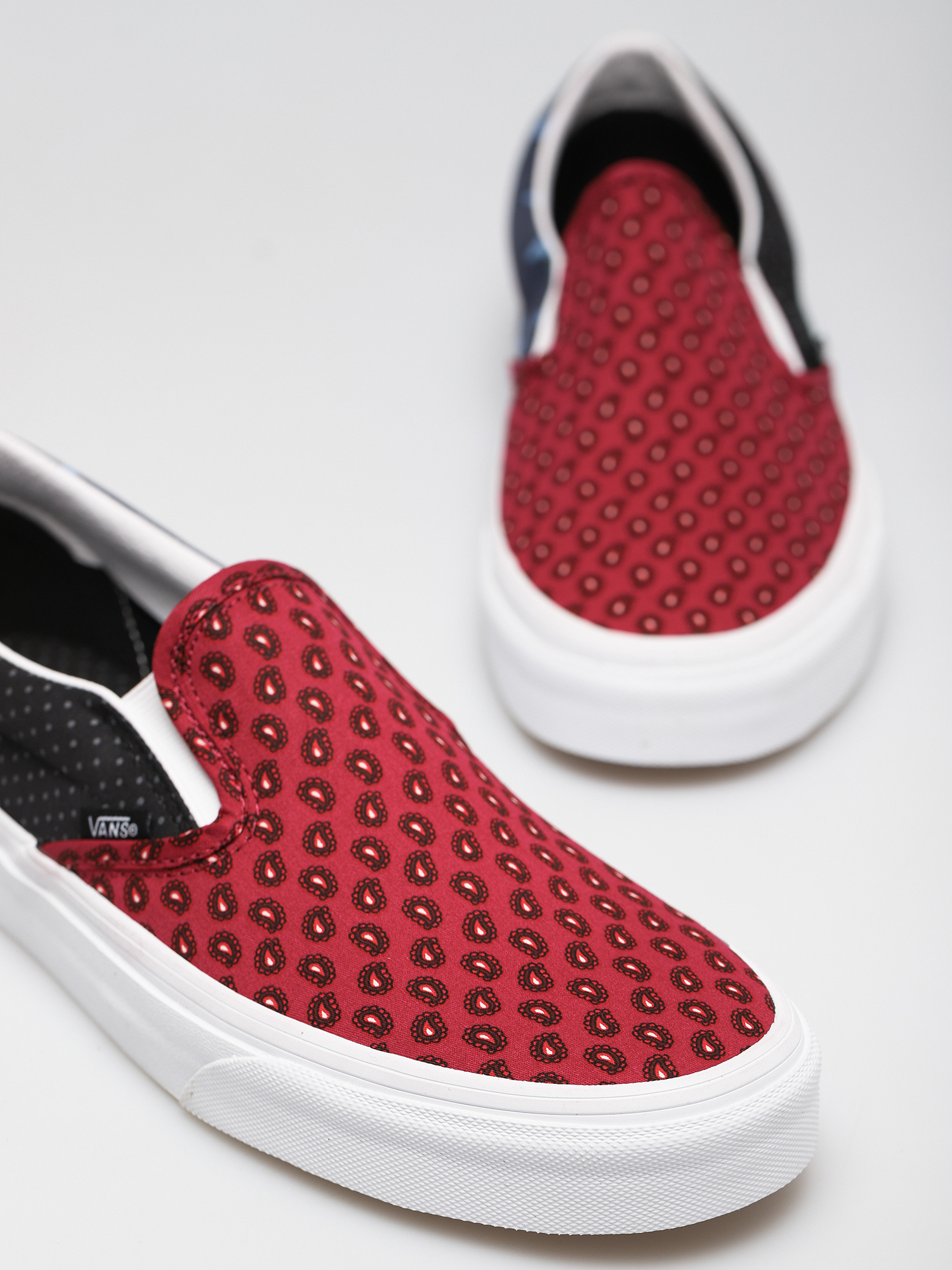 Boty Vans Classic Slip On (tie print mix/blk/multi)