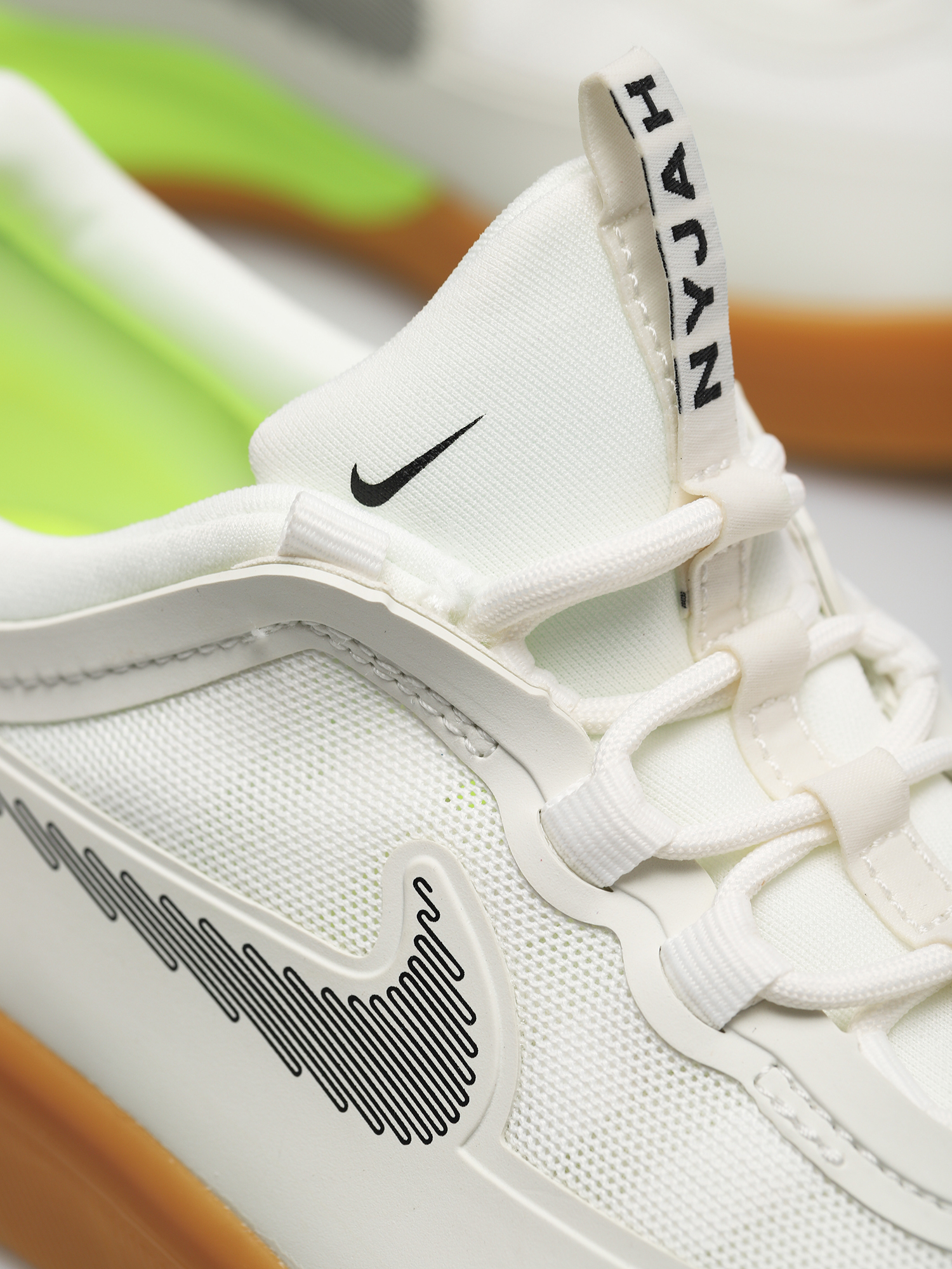 Boty Nike SB Nyjah Free 2 (summit white/black bright crimson)