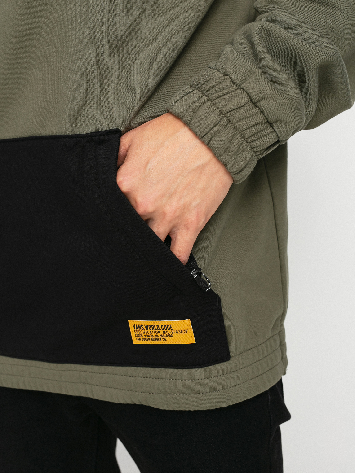 Mikina Vans World Code Qzip (grape leaf)