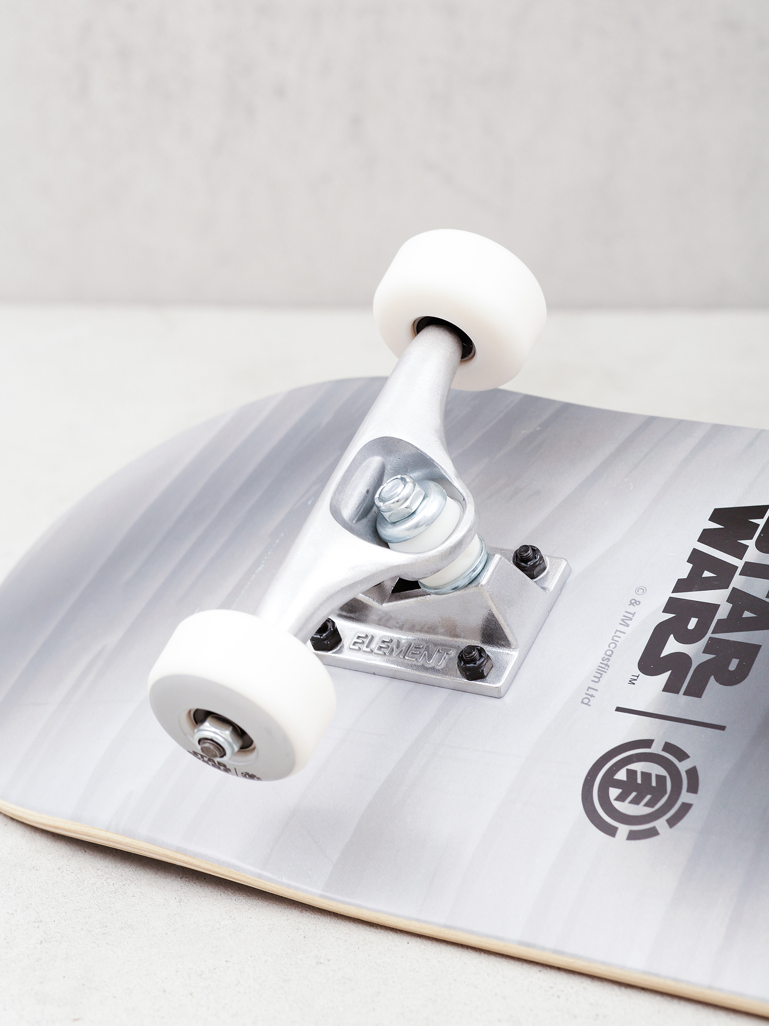 Skateboard Element Mandalorian Beskar (assorted)