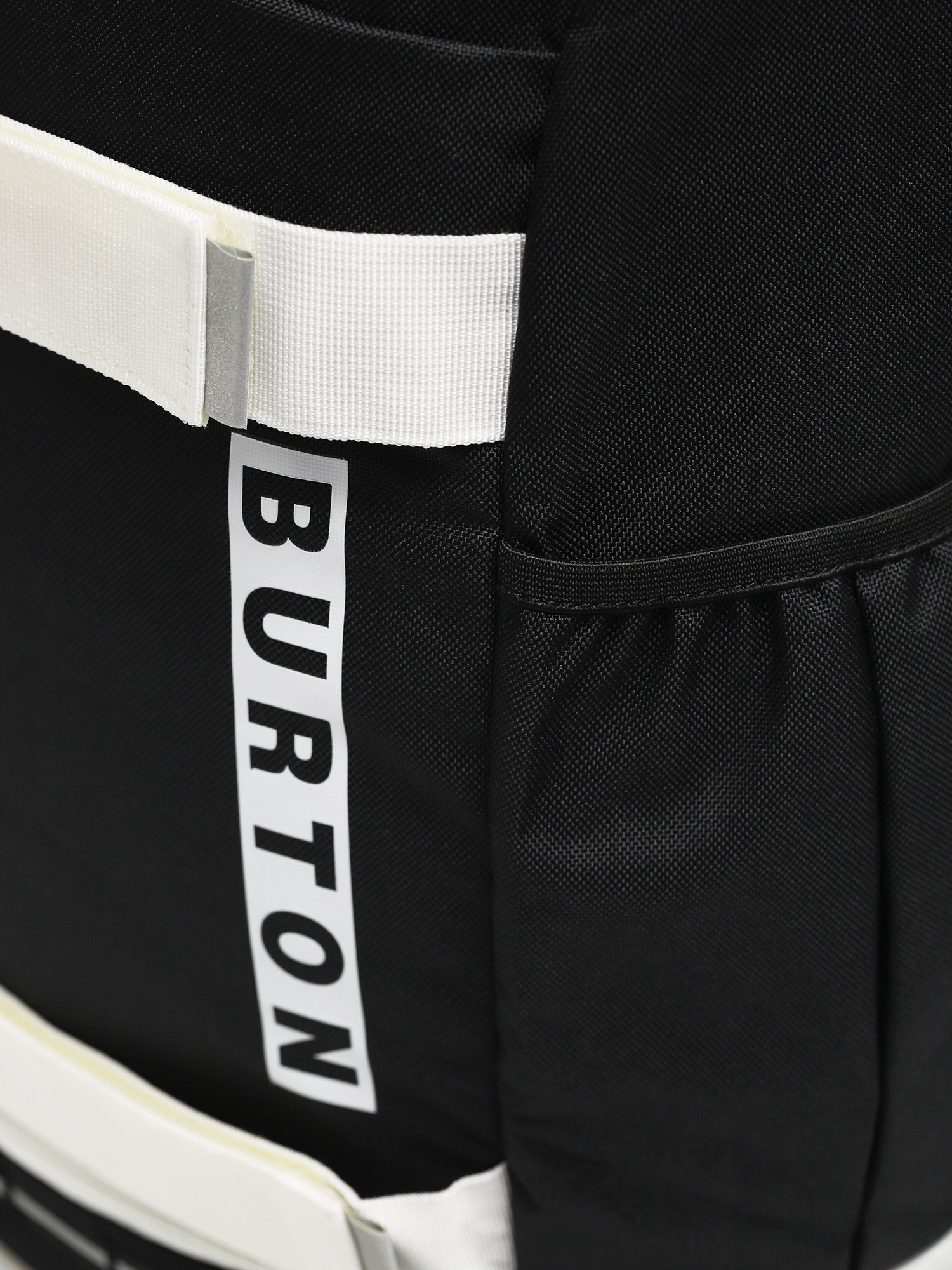 Batoh Burton Distortion 18L (true black)