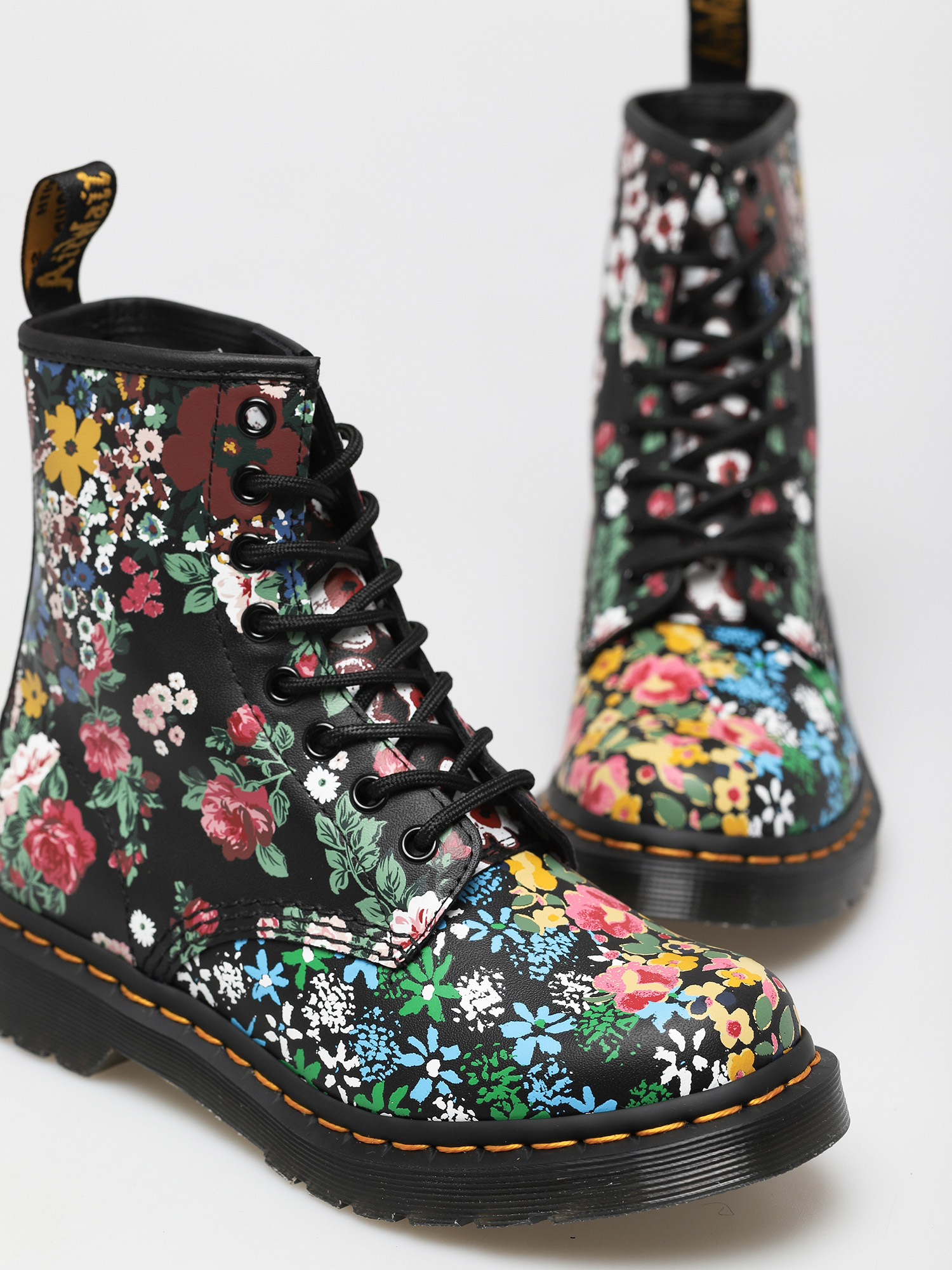 Boty Dr. Martens 1460 Pascal Wmn (floral mash up white/black)