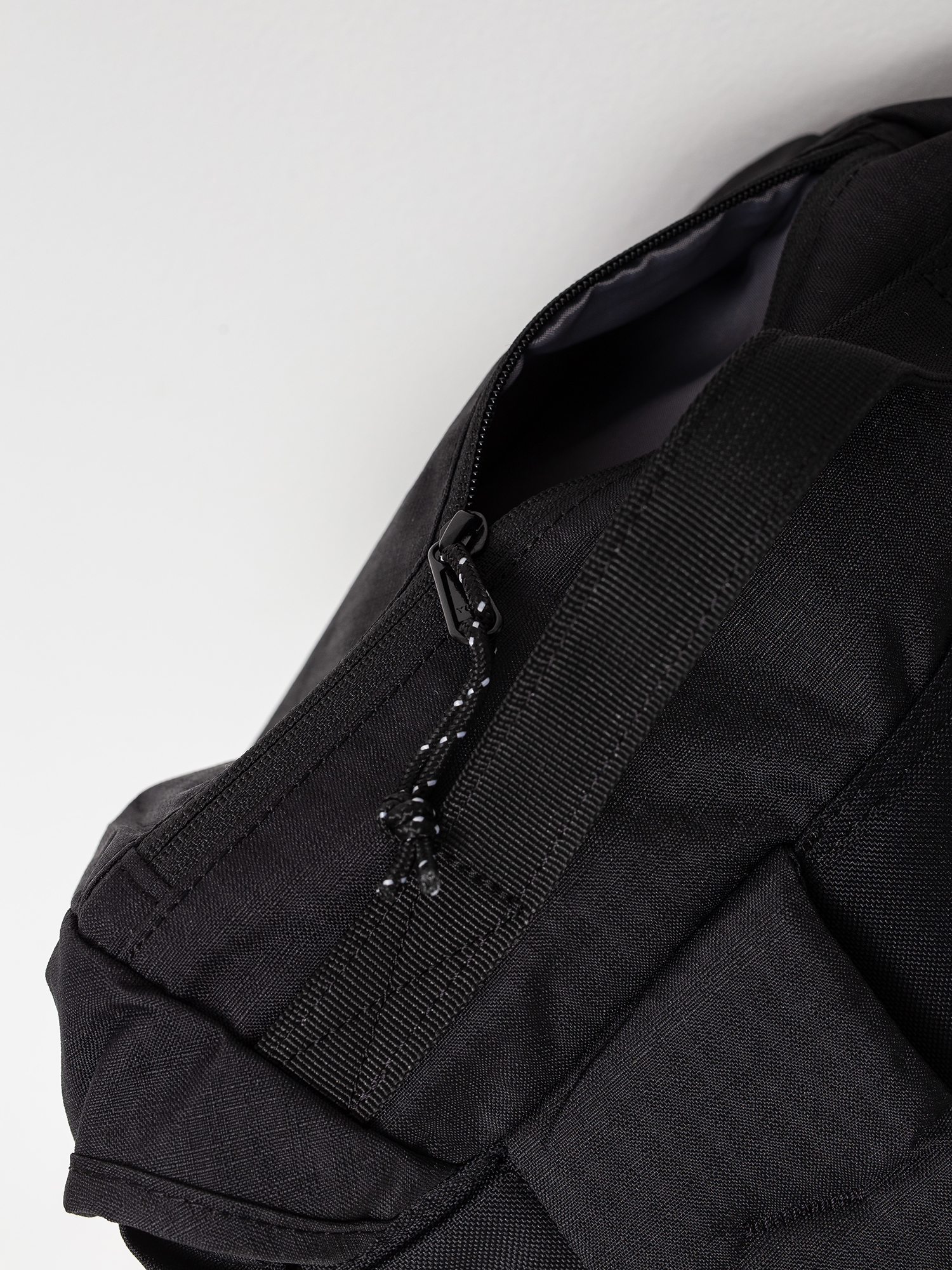 Batoh Burton Westfall 2.0 23L (true black triple ripstop)