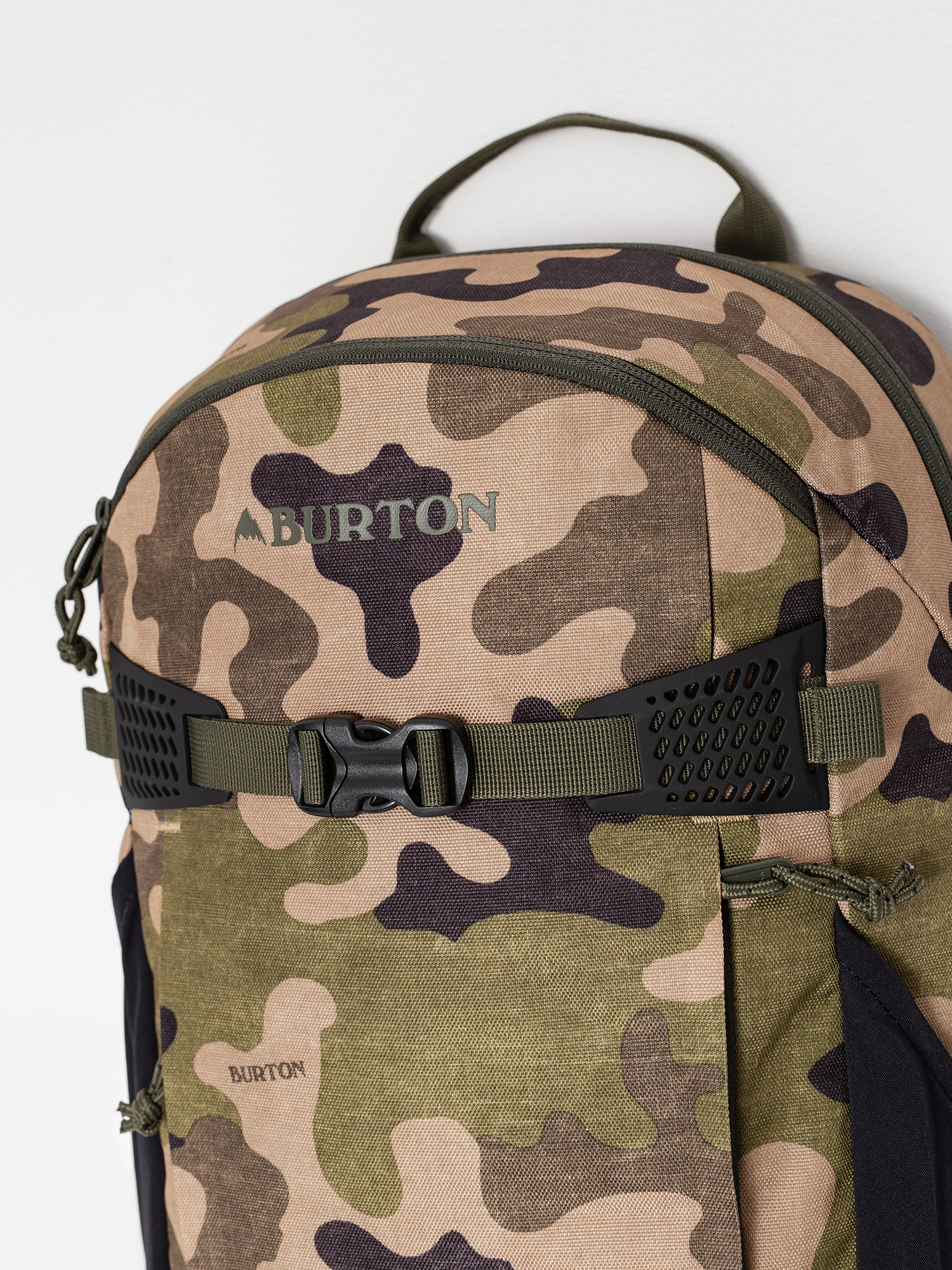 Batoh Burton Day Hiker 25L (martini olive terra camo)