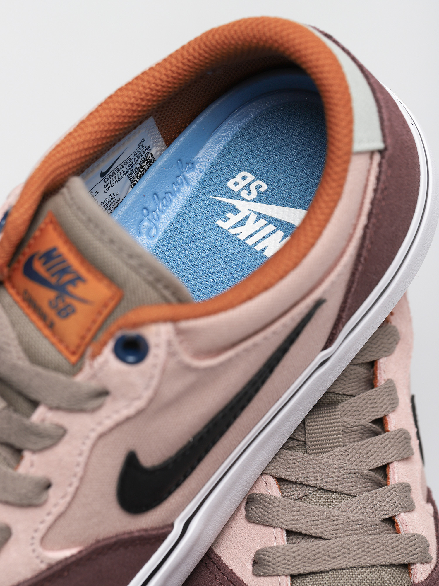 nike sb chron 2 dark wine