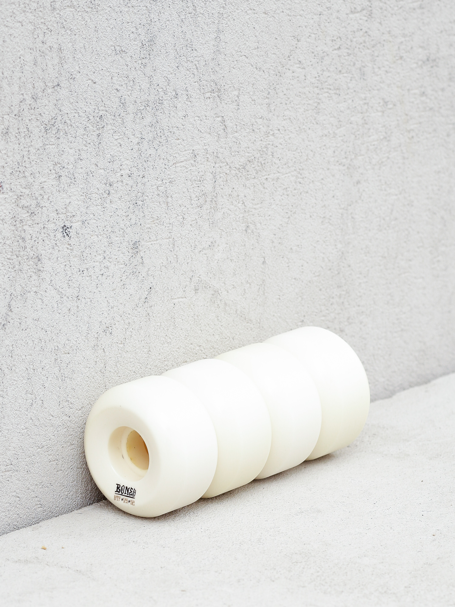 Kolečka Bones Blanks Street Tech Formula V5 (white)